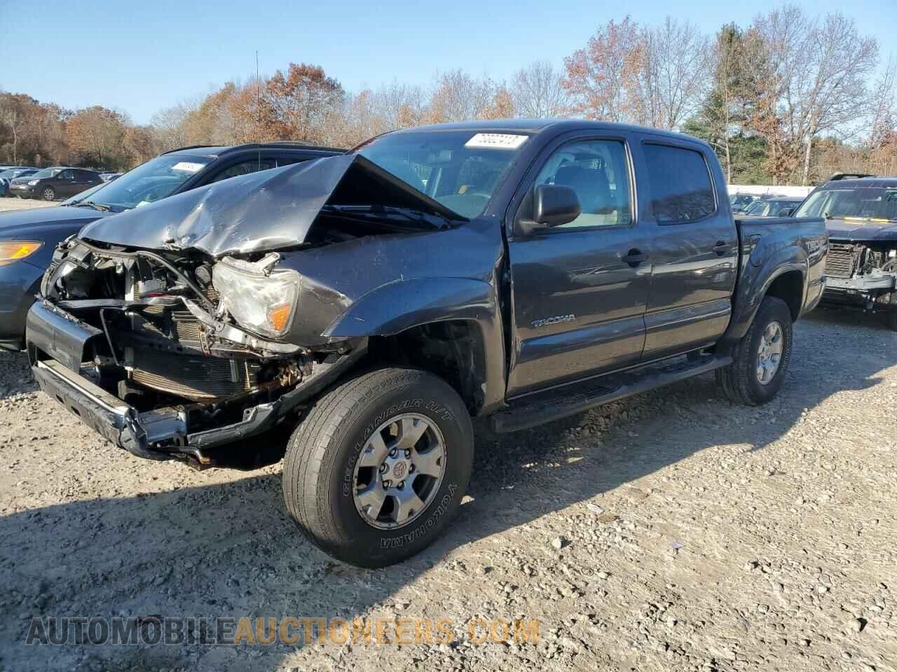3TMLU4EN9FM174250 TOYOTA TACOMA 2015