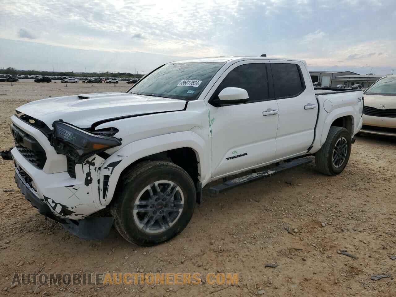 3TYKB5FN3RT002780 TOYOTA TACOMA 2024