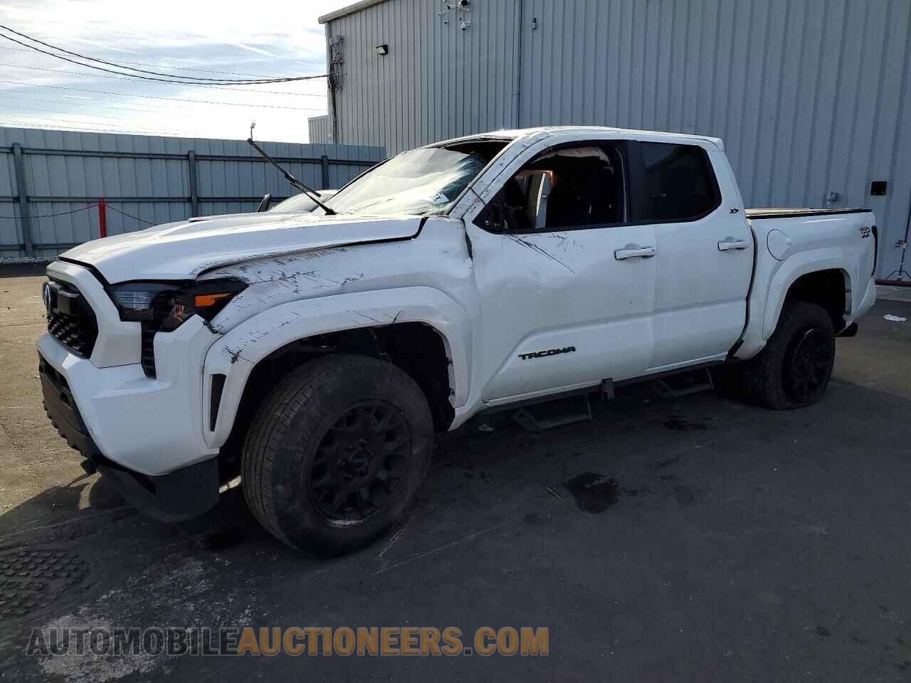 3TYKB5FN8RT001611 TOYOTA TACOMA 2024