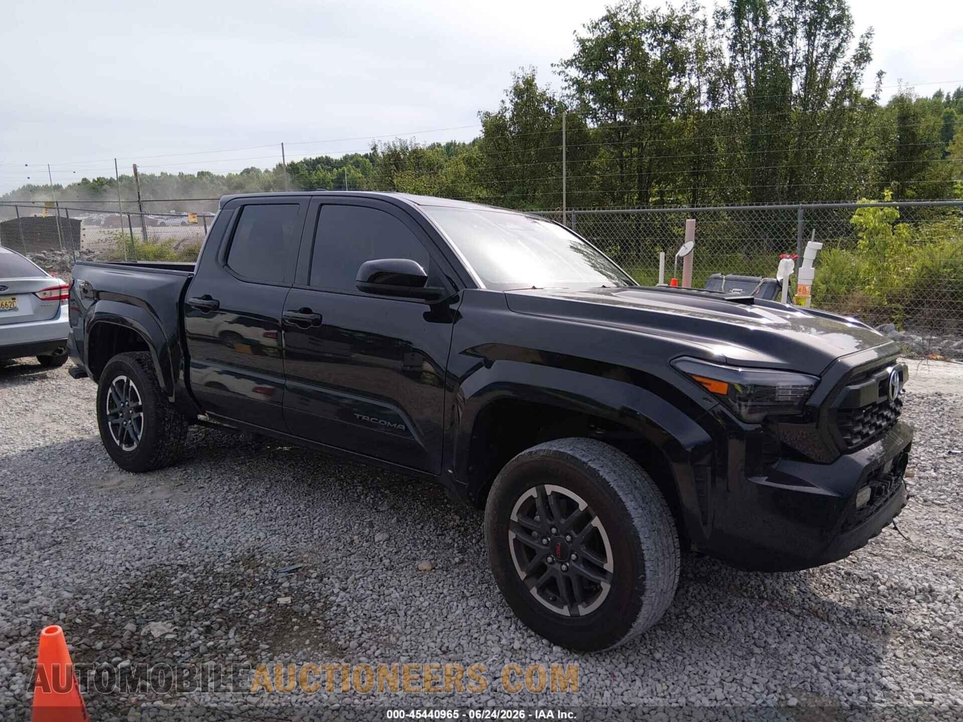 3TYKB5FN8RT010891 TOYOTA TACOMA 2024