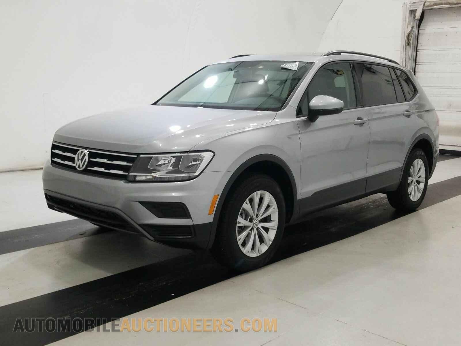 3VV0B7AX2LM020607 Volkswagen Tiguan 2020