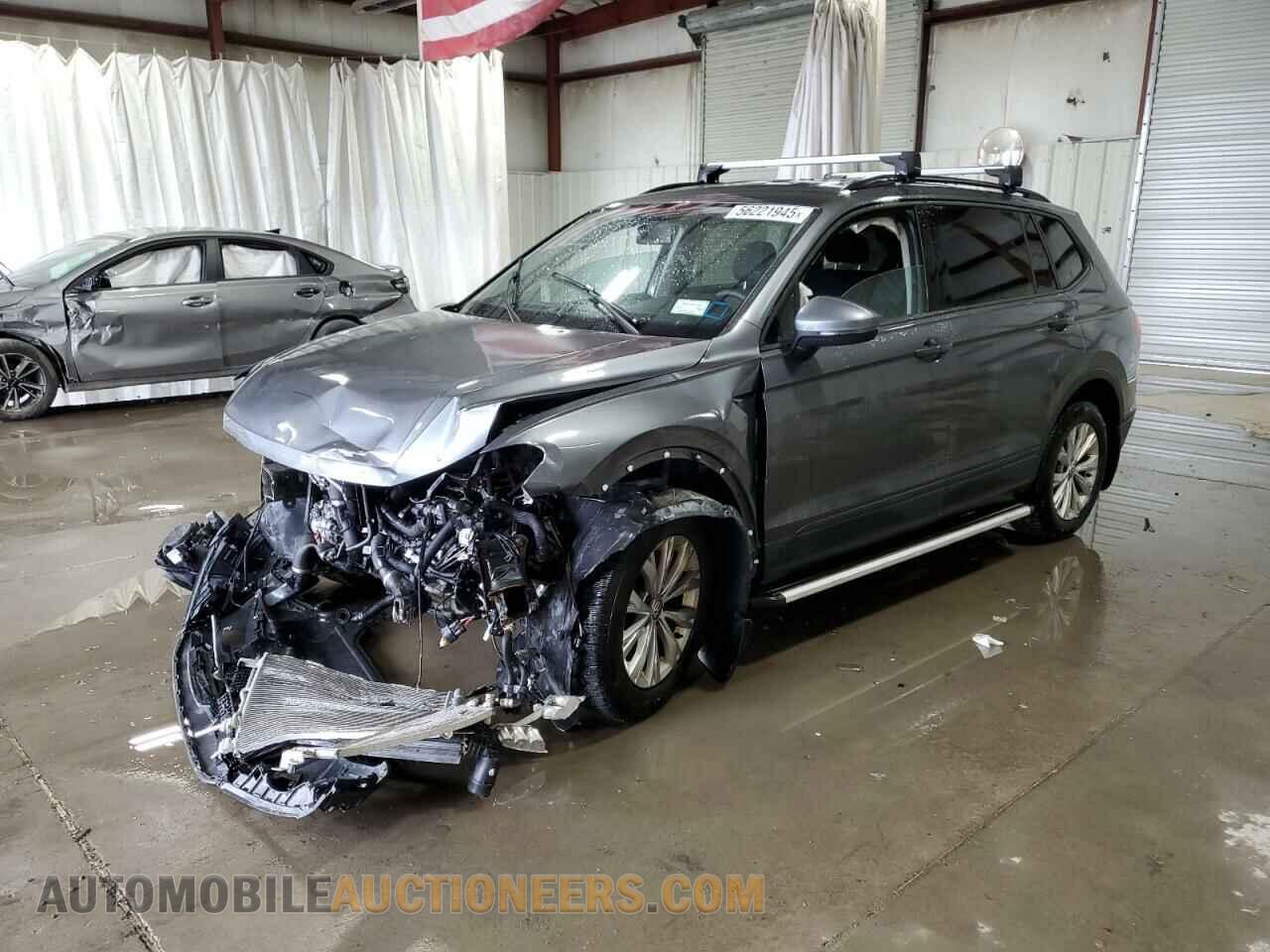 3VV1B7AX2JM030331 VOLKSWAGEN TIGUAN 2018