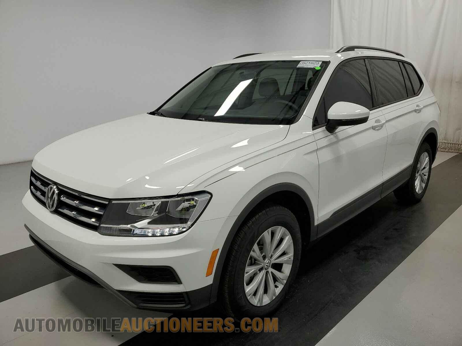 3VV1B7AX2LM086708 Volkswagen Tiguan 2020