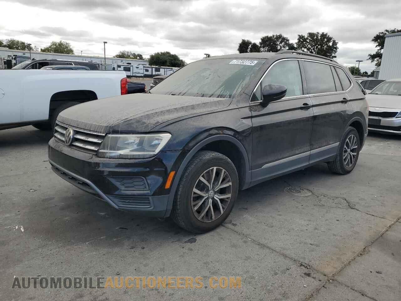 3VV2B7AX2JM200319 VOLKSWAGEN TIGUAN 2018
