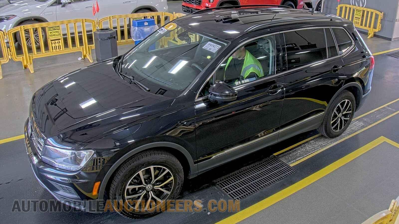 3VV2B7AX2MM089503 Volkswagen Tiguan 2021