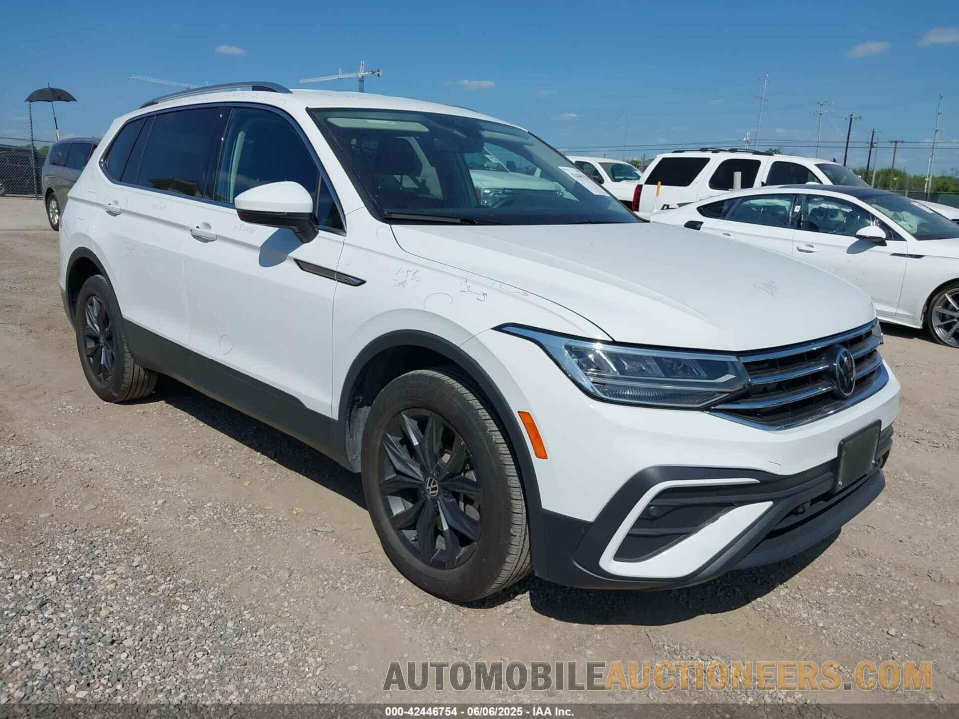 3VV2B7AX9RM123637 VOLKSWAGEN TIGUAN 2024