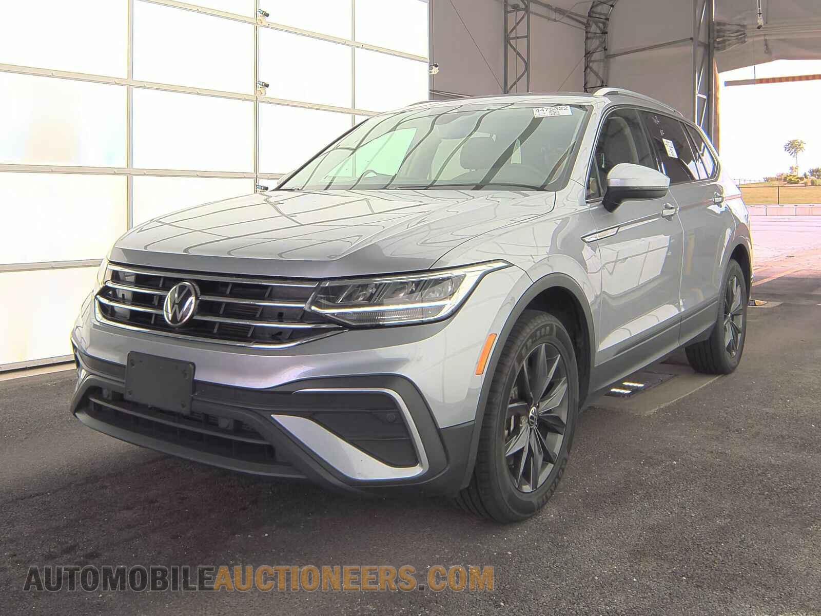 3VV2B7AXXNM168564 Volkswagen Tiguan 2022