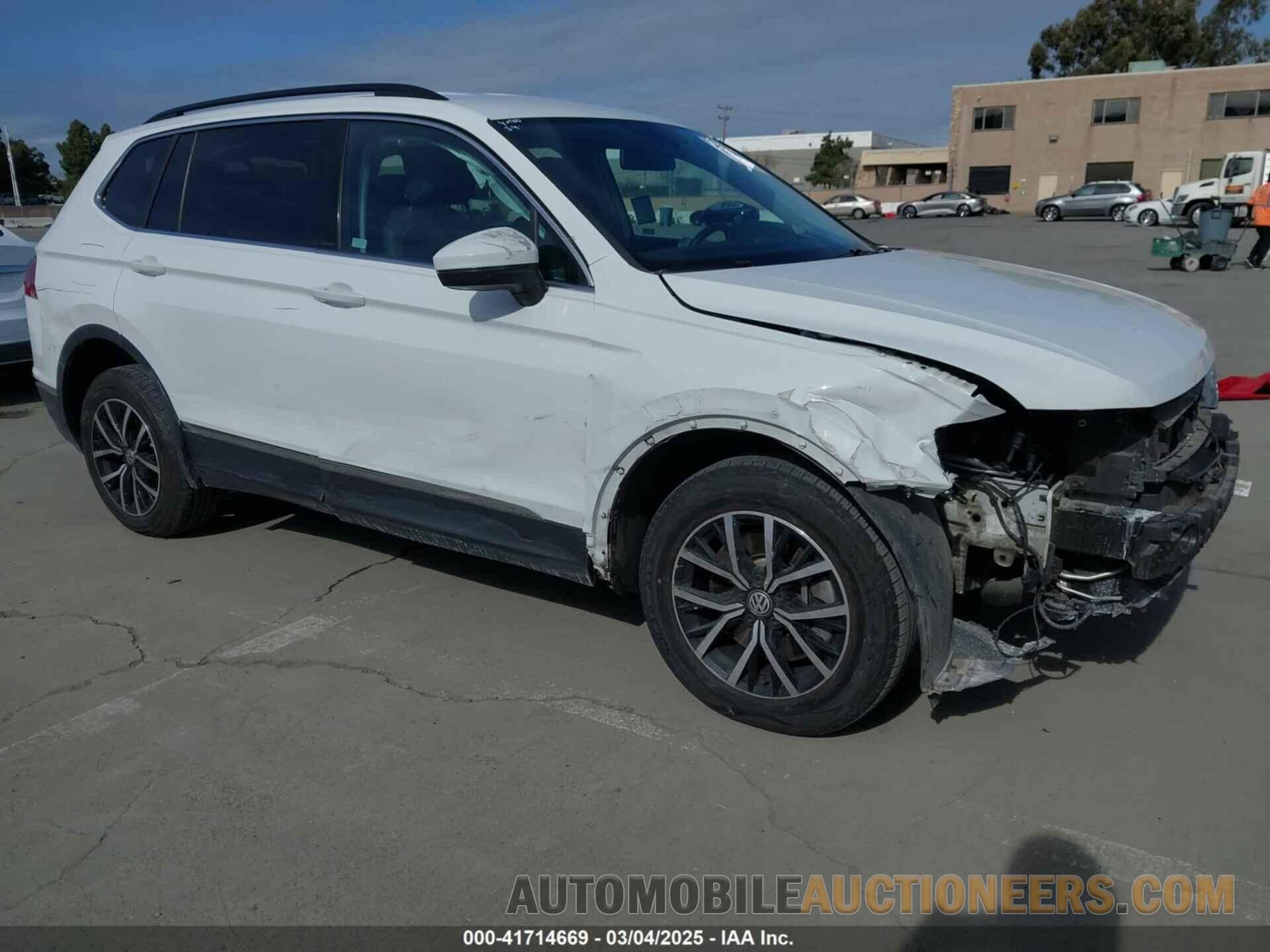 3VV3B7AX5MM033611 VOLKSWAGEN TIGUAN 2021