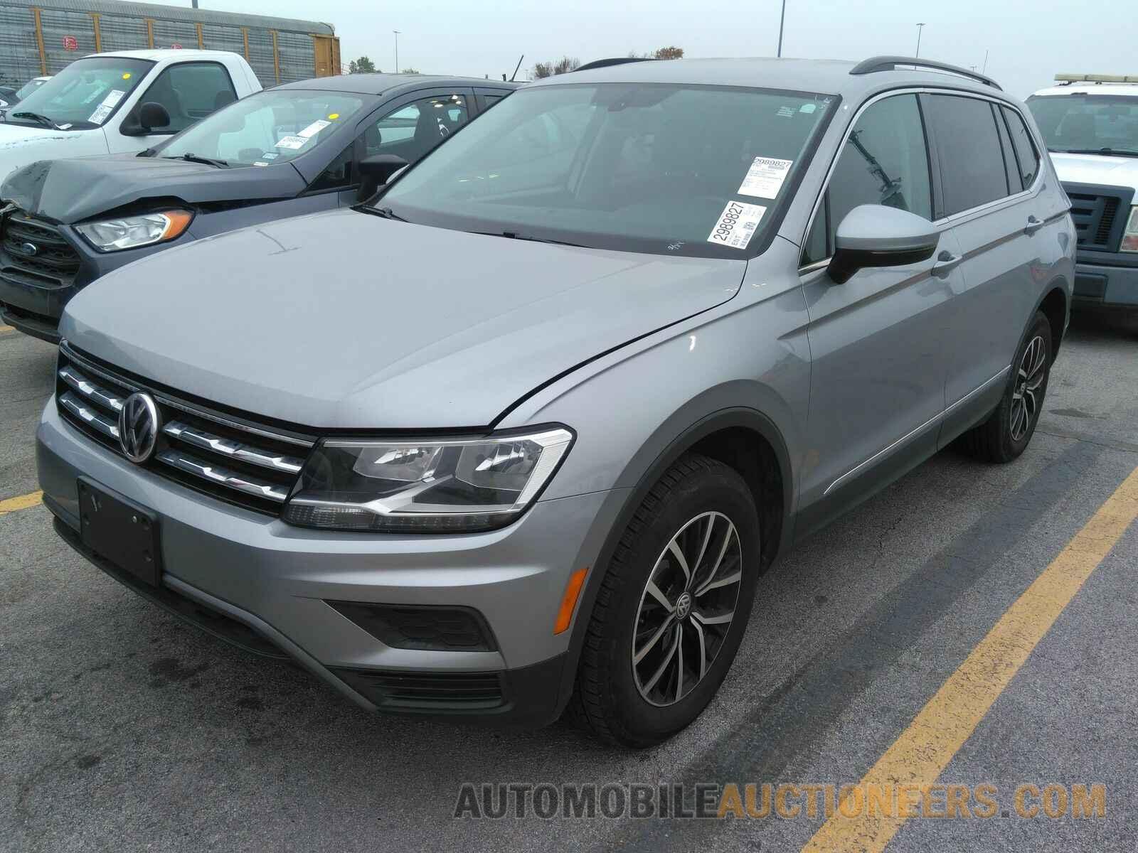 3VV3B7AX6MM009270 Volkswagen Tiguan 2021