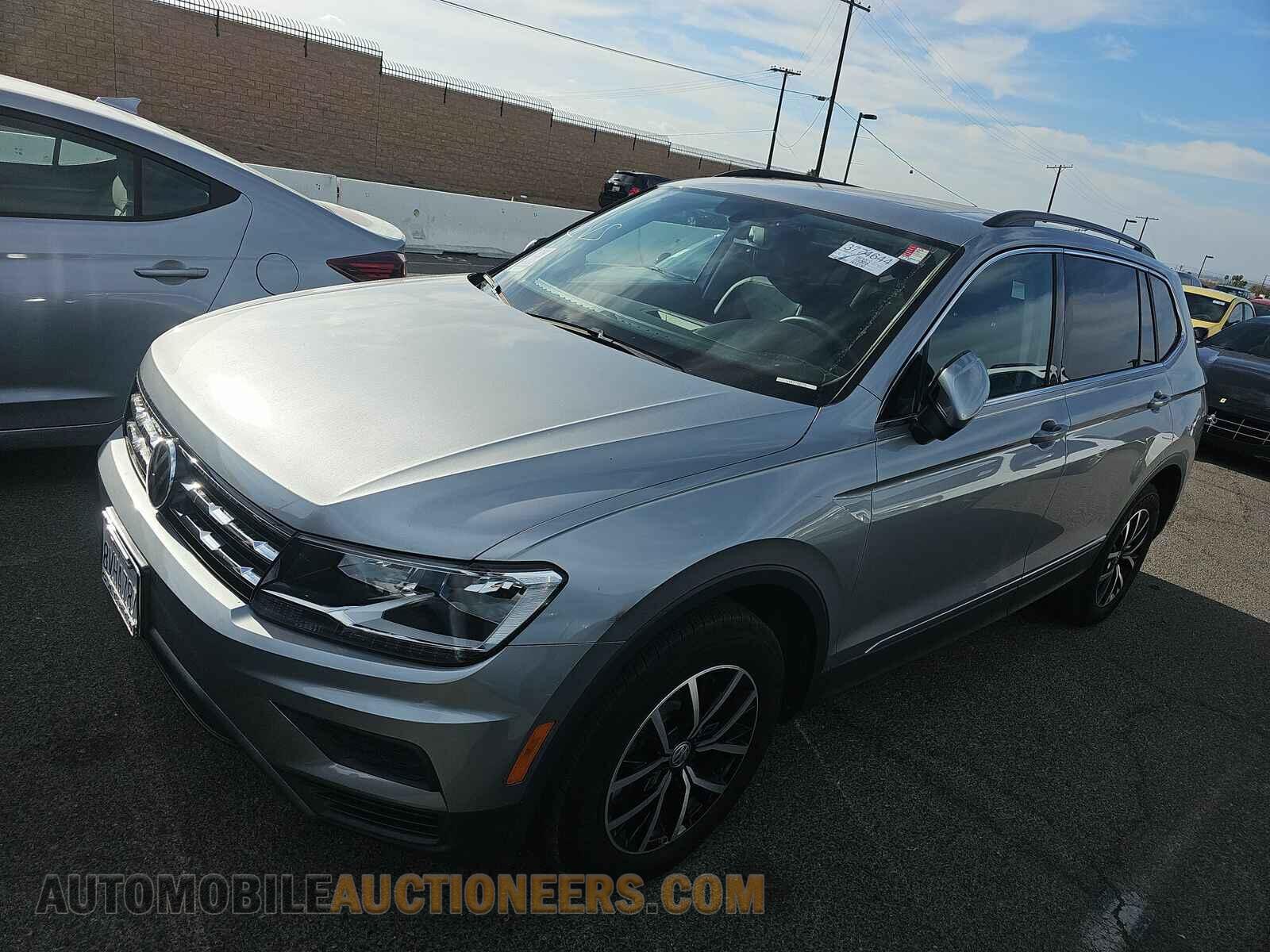 3VV3B7AX7MM055674 Volkswagen Tiguan 2021