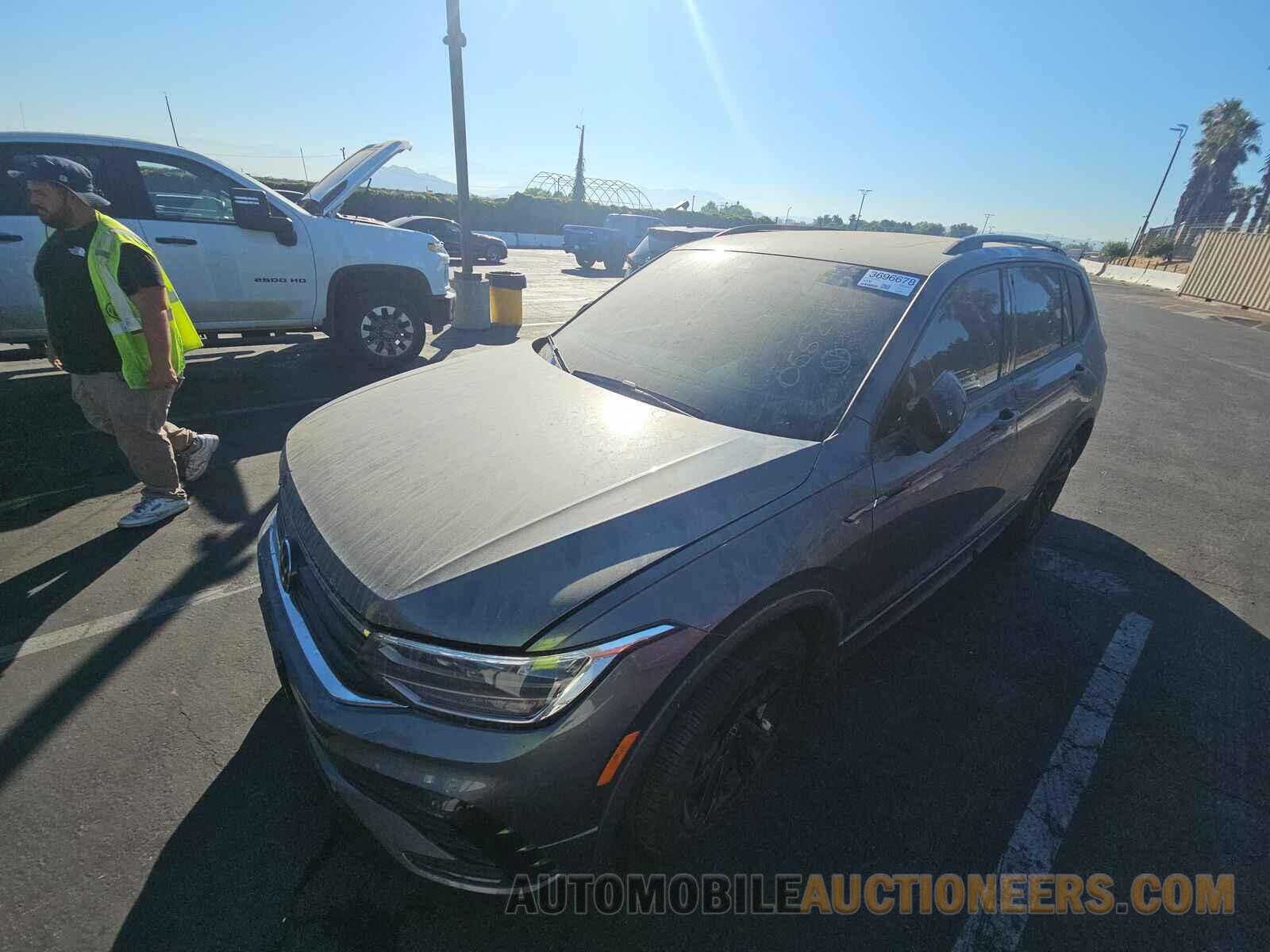 3VVCB7AX3PM055241 Volkswagen Tiguan 2023