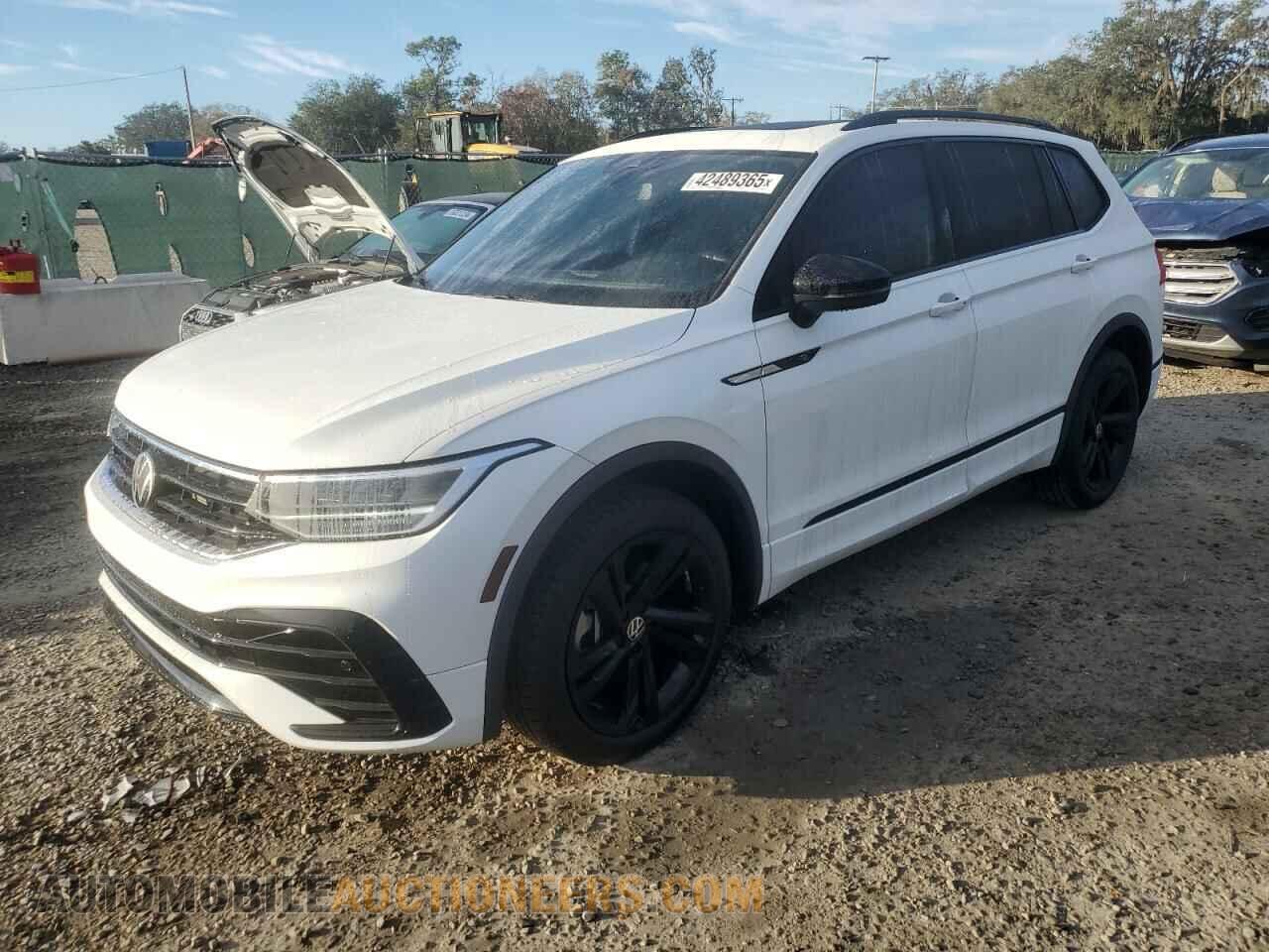 3VVCB7AX3RM078943 VOLKSWAGEN TIGUAN 2024