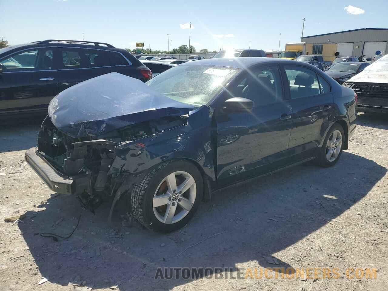 3VW1K7AJ9DM399845 VOLKSWAGEN JETTA 2013