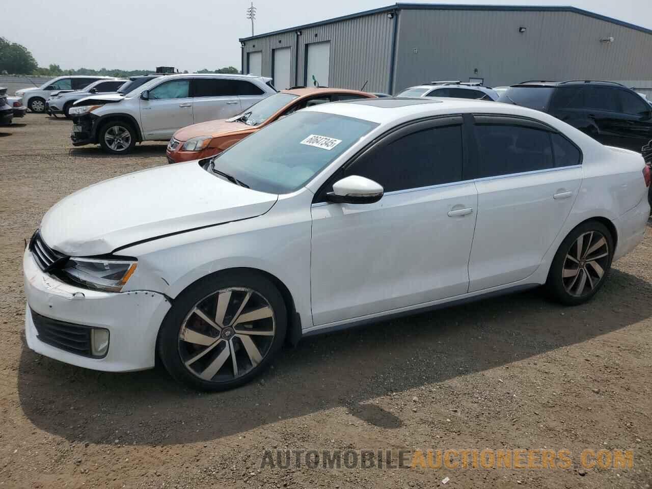 3VW4A7AJ2DM395295 VOLKSWAGEN JETTA 2013