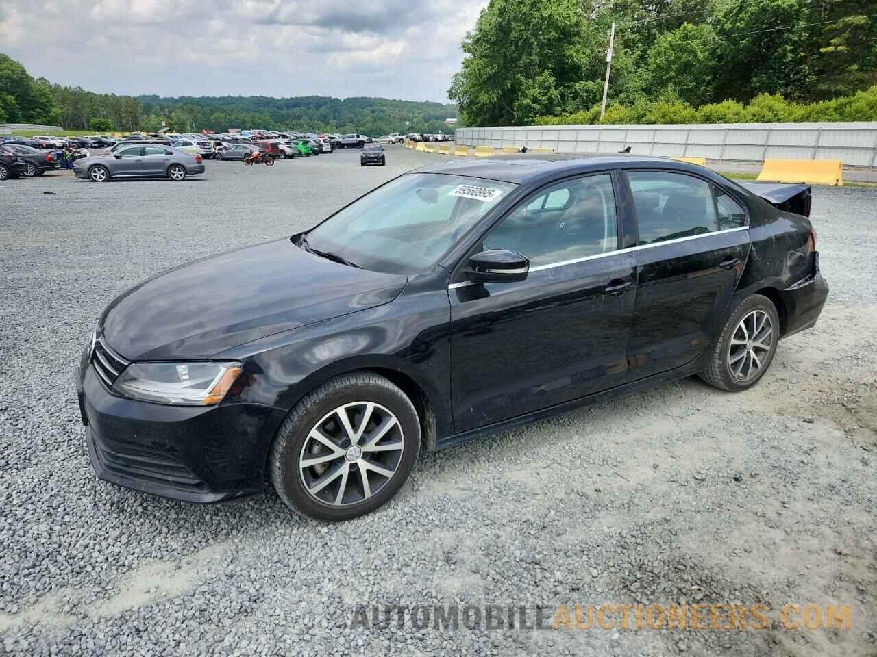 3VWDB7AJ8JM240646 VOLKSWAGEN JETTA 2018