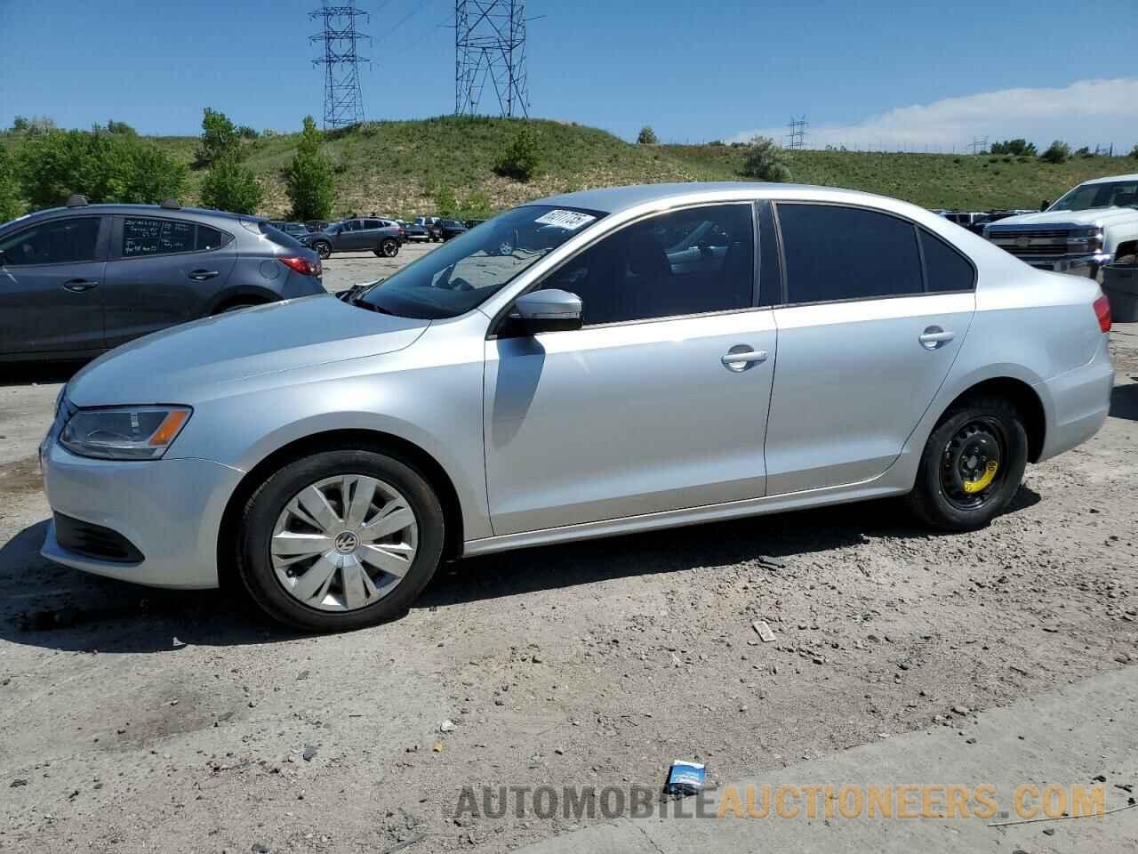 3VWDP7AJXCM365667 VOLKSWAGEN JETTA 2012