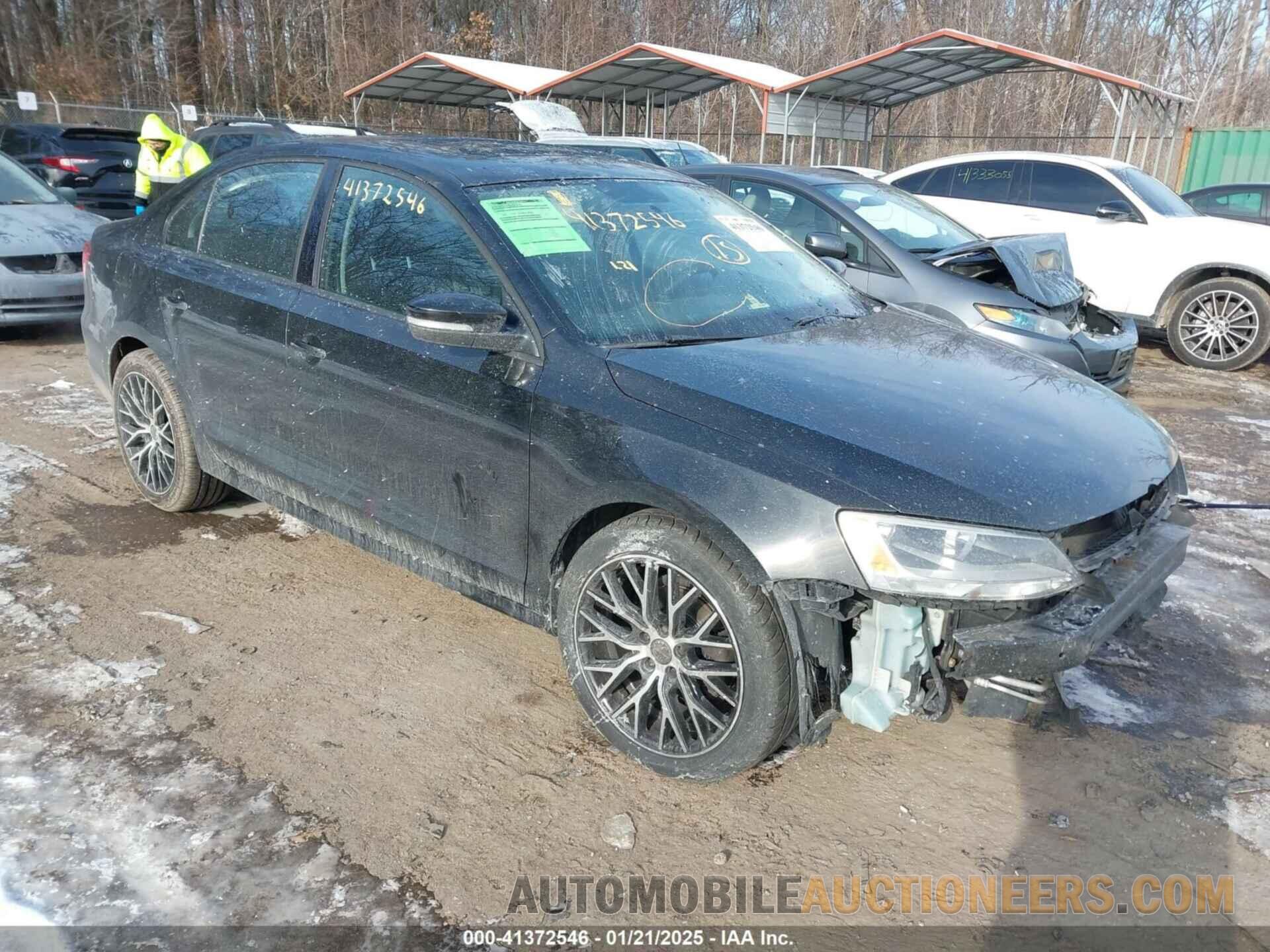 3VWDZ7AJ3BM351022 VOLKSWAGEN JETTA 2011