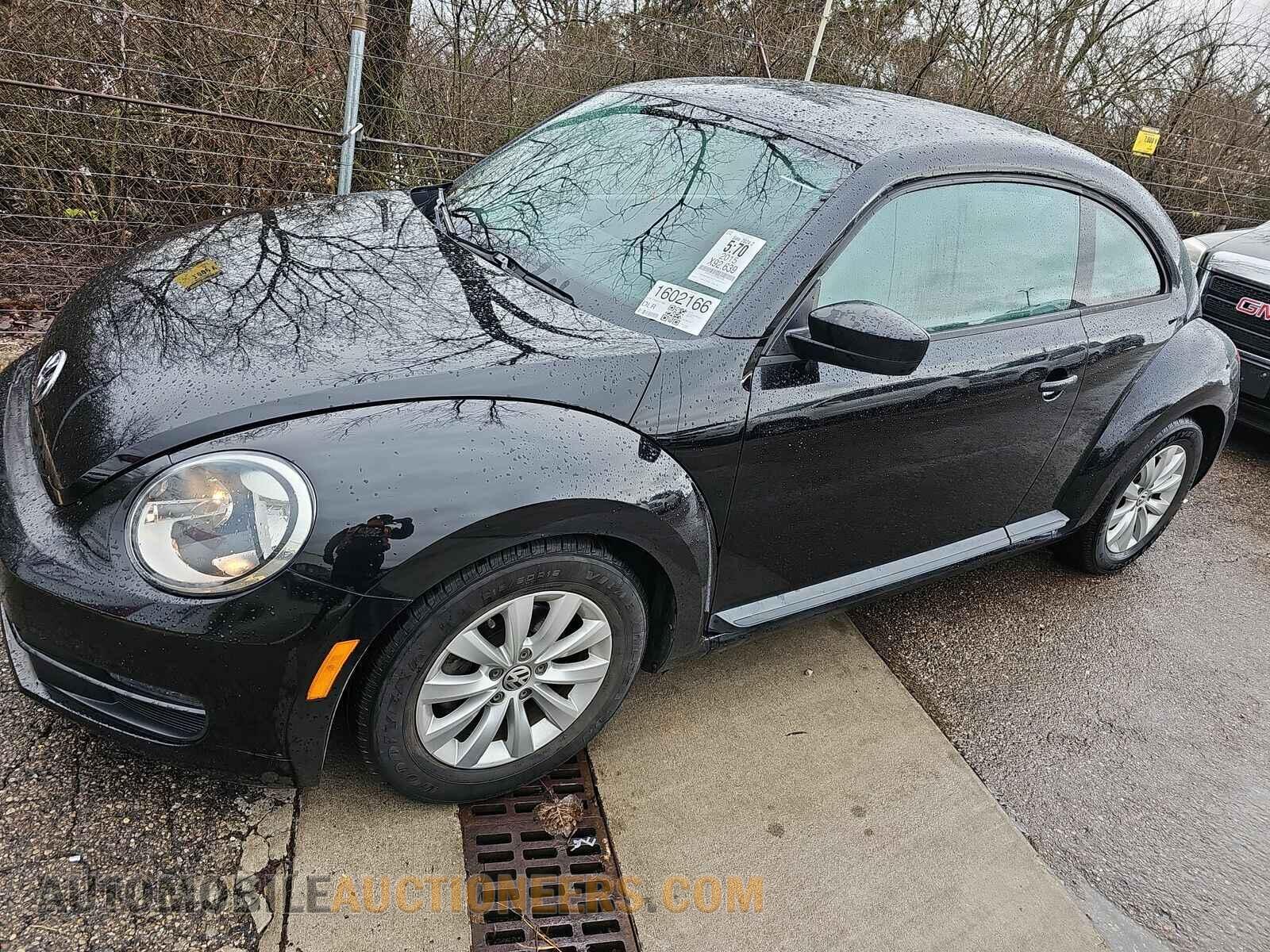 3VWF17AT2FM603169 Volkswagen Beetle 2015