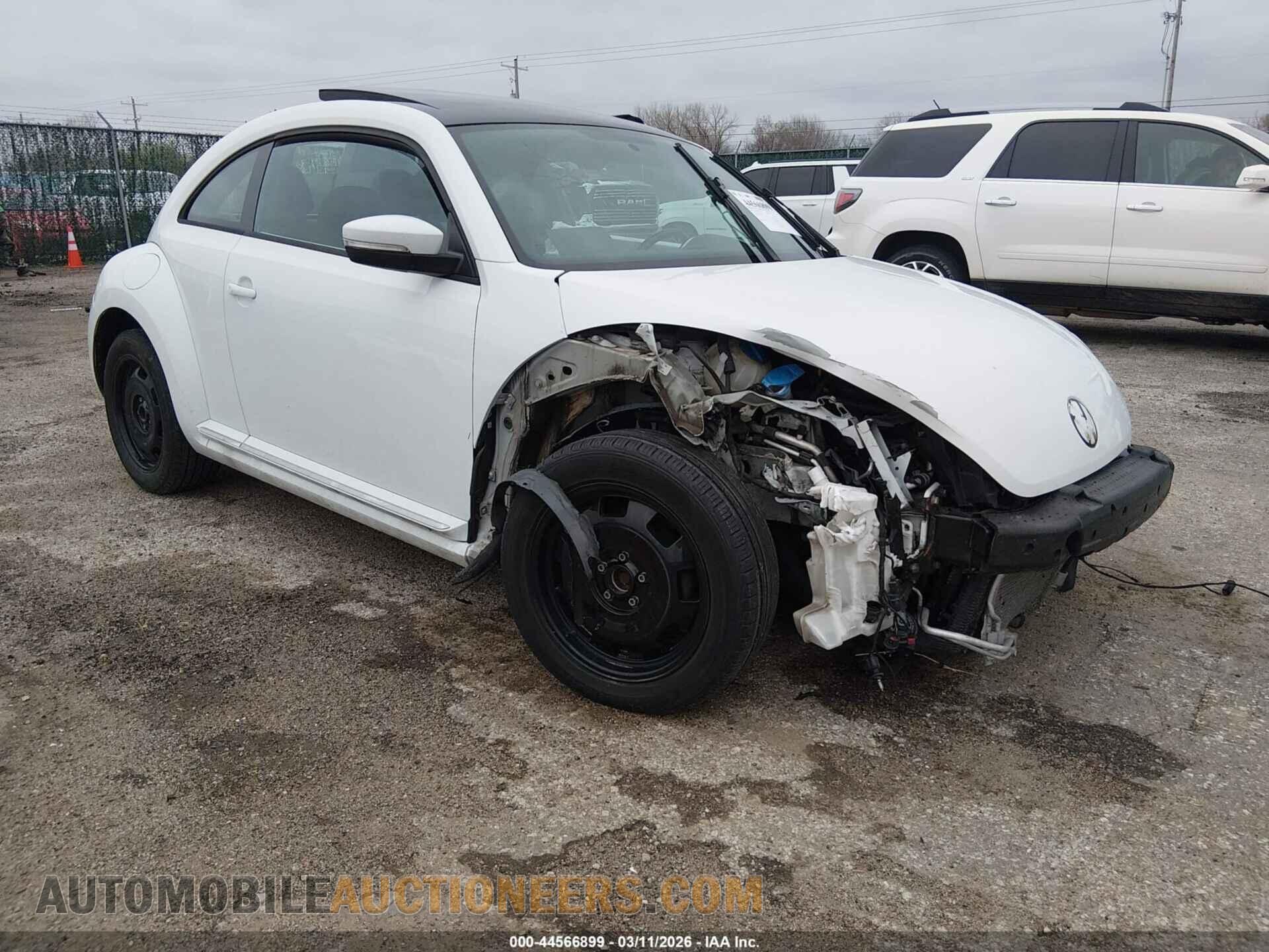 3VWJ17AT2FM603473 VOLKSWAGEN BEETLE 2015