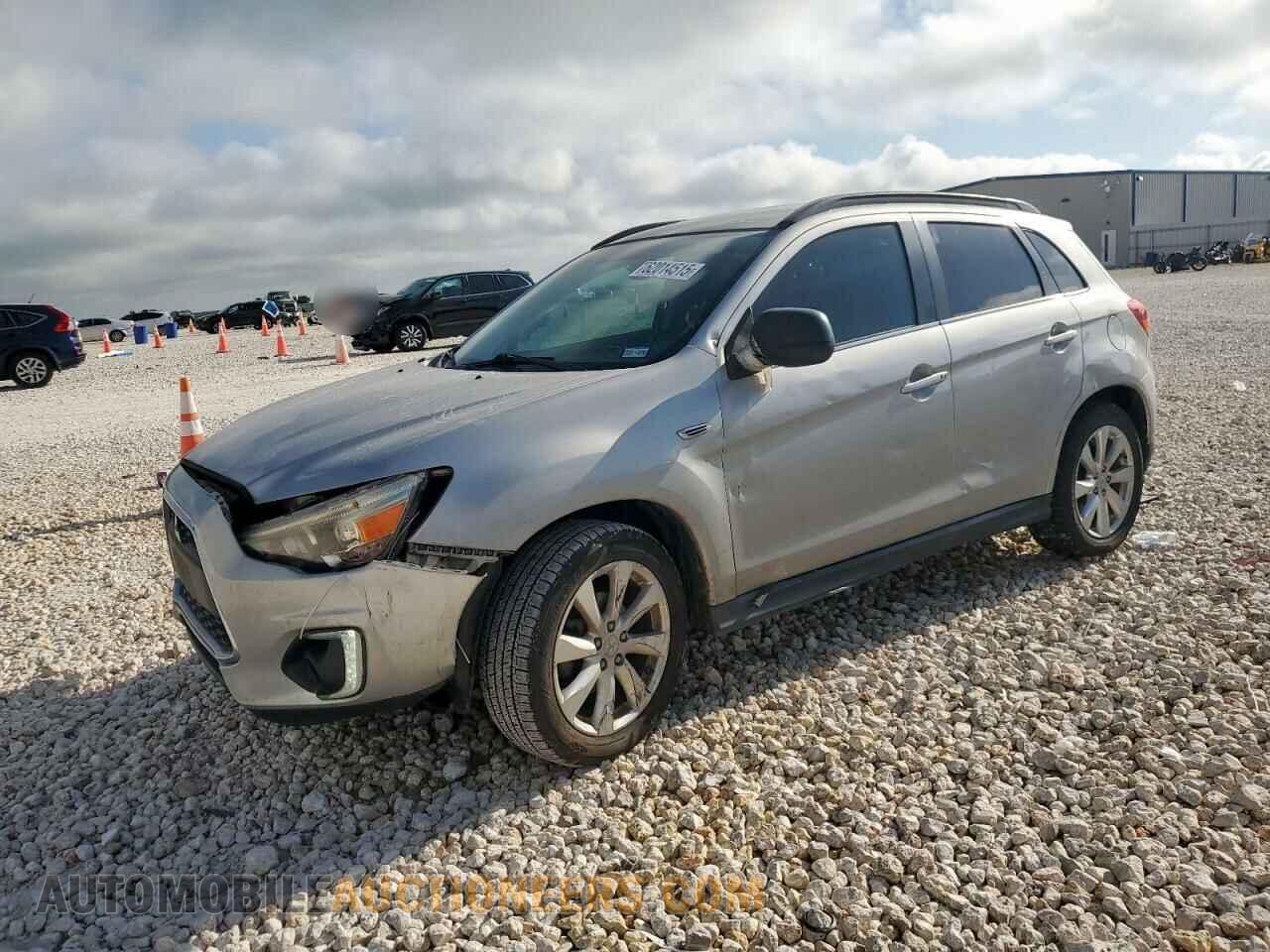 4A4AP4AW2FE045214 MITSUBISHI OUTLANDER 2015
