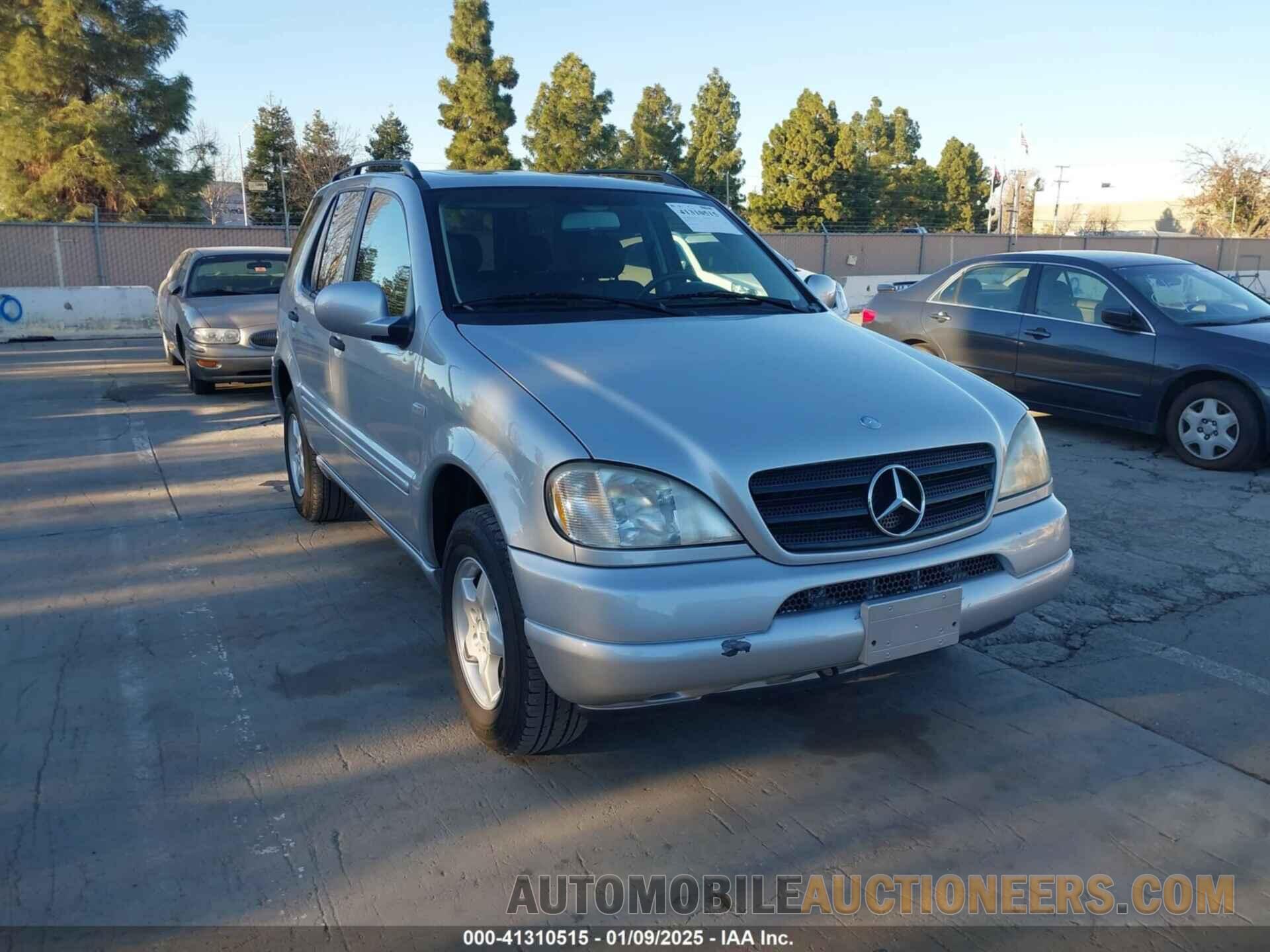 4JGAB54E1YA207158 MERCEDES-BENZ ML 320 2000