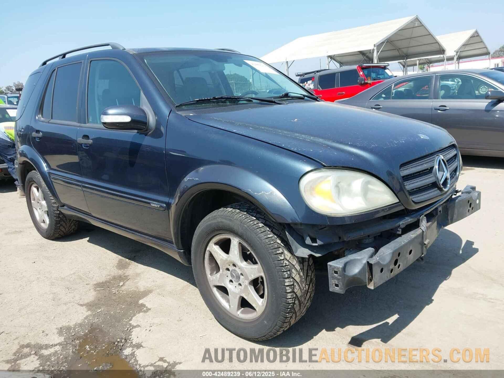 4JGAB54E22A338669 MERCEDES-BENZ ML 320 2002