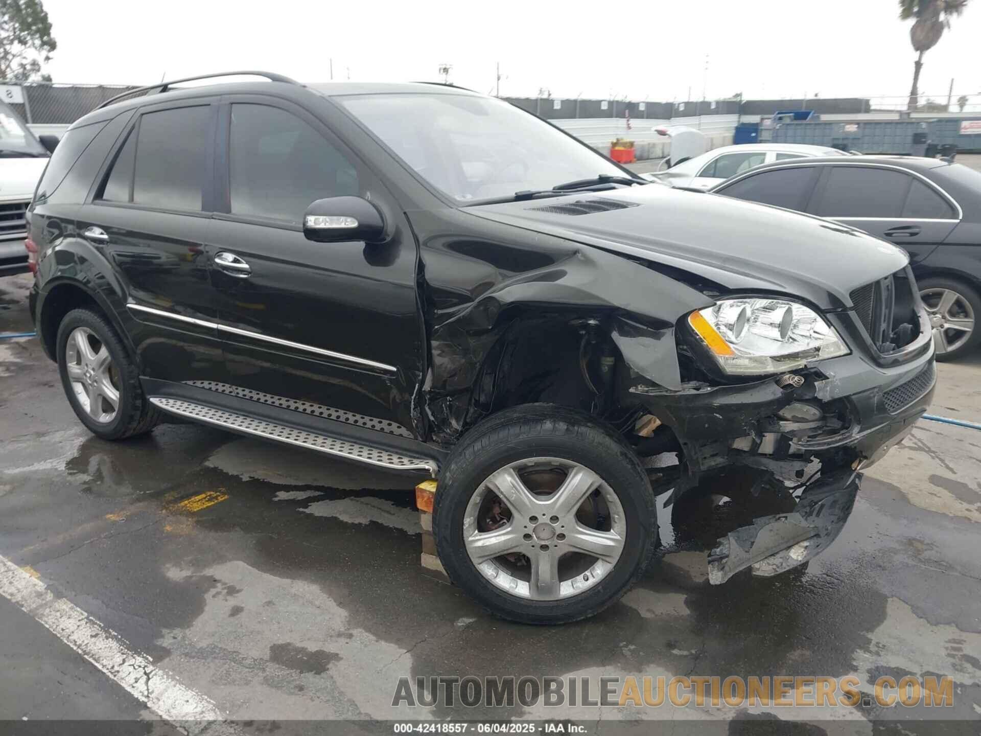 4JGBB75E67A247409 MERCEDES-BENZ ML 500 2007