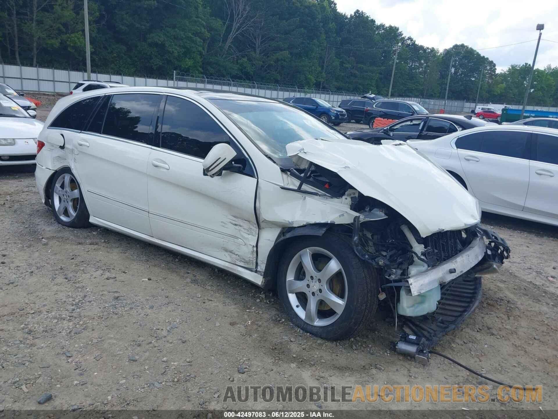 4JGCB6FE6BA116776 MERCEDES-BENZ R 350 2011