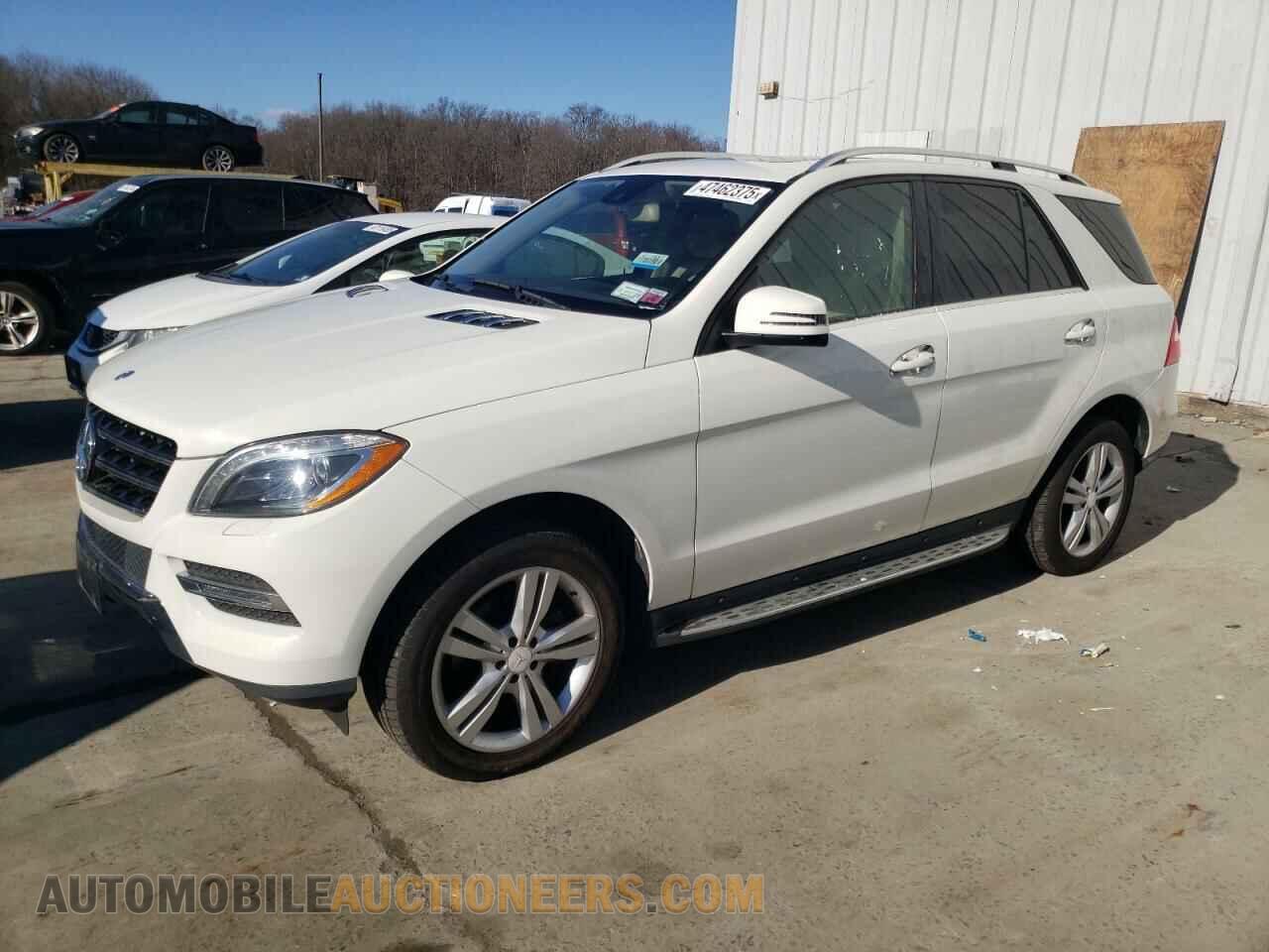 4JGDA2EB5DA211422 MERCEDES-BENZ M-CLASS 2013