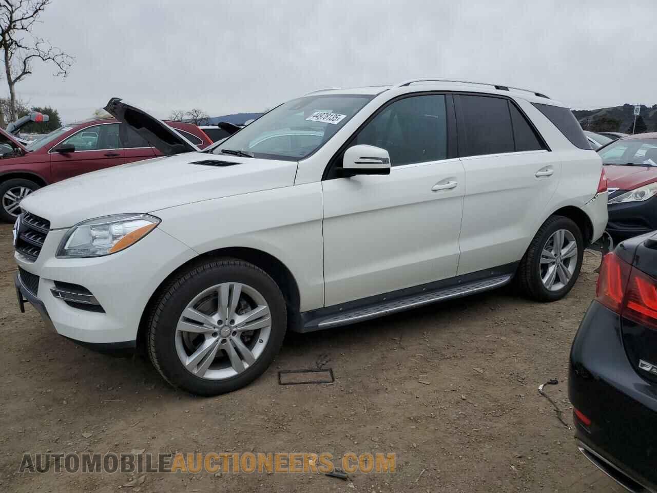 4JGDA2EB9DA243869 MERCEDES-BENZ M-CLASS 2013