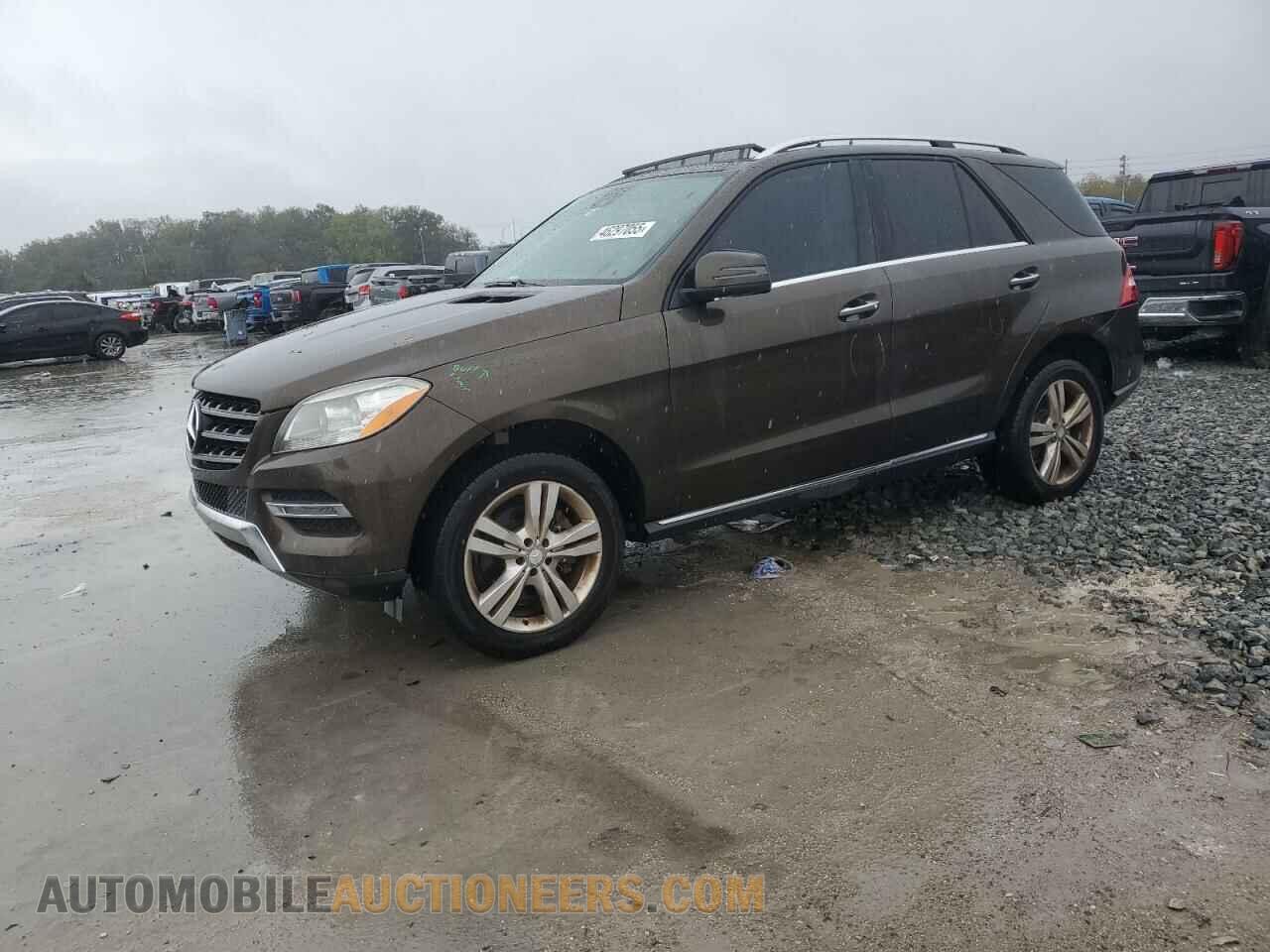 4JGDA5HB9DA218533 MERCEDES-BENZ M-CLASS 2013