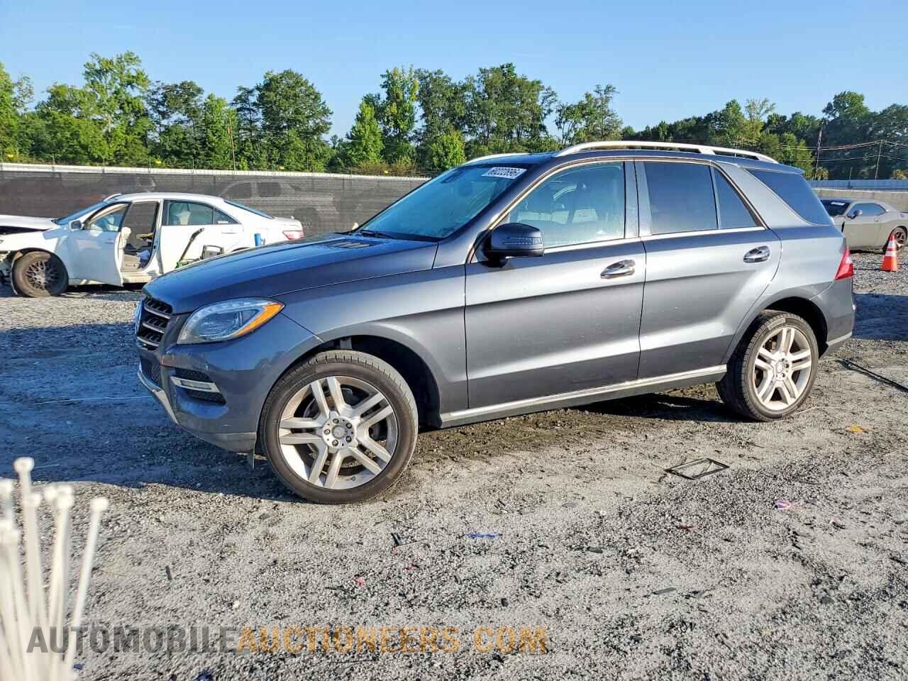 4JGDA5JB7FA592829 MERCEDES-BENZ M-CLASS 2015