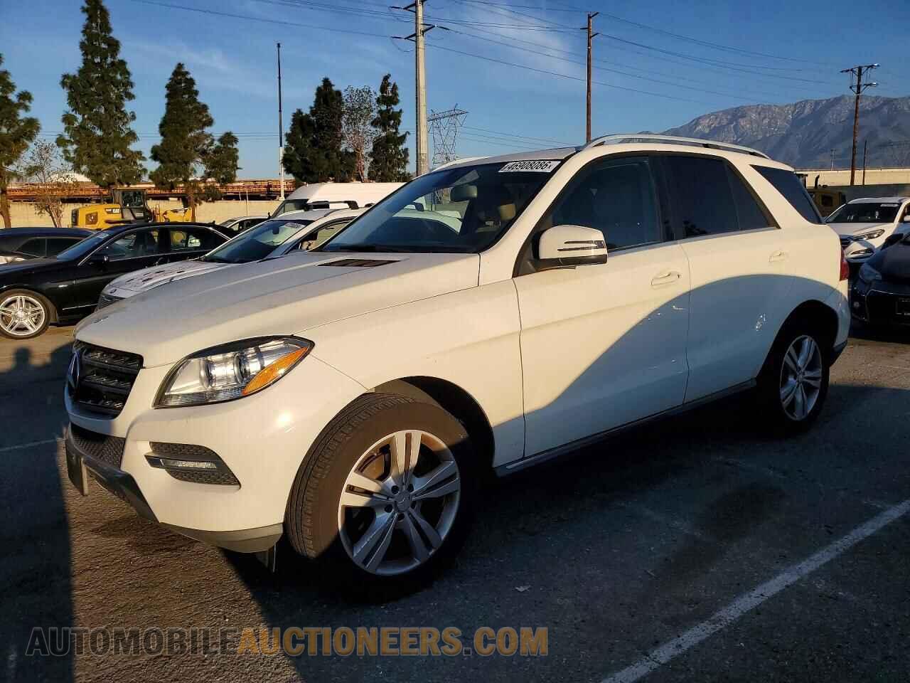 4JGDA5JB9DA117311 MERCEDES-BENZ M-CLASS 2013