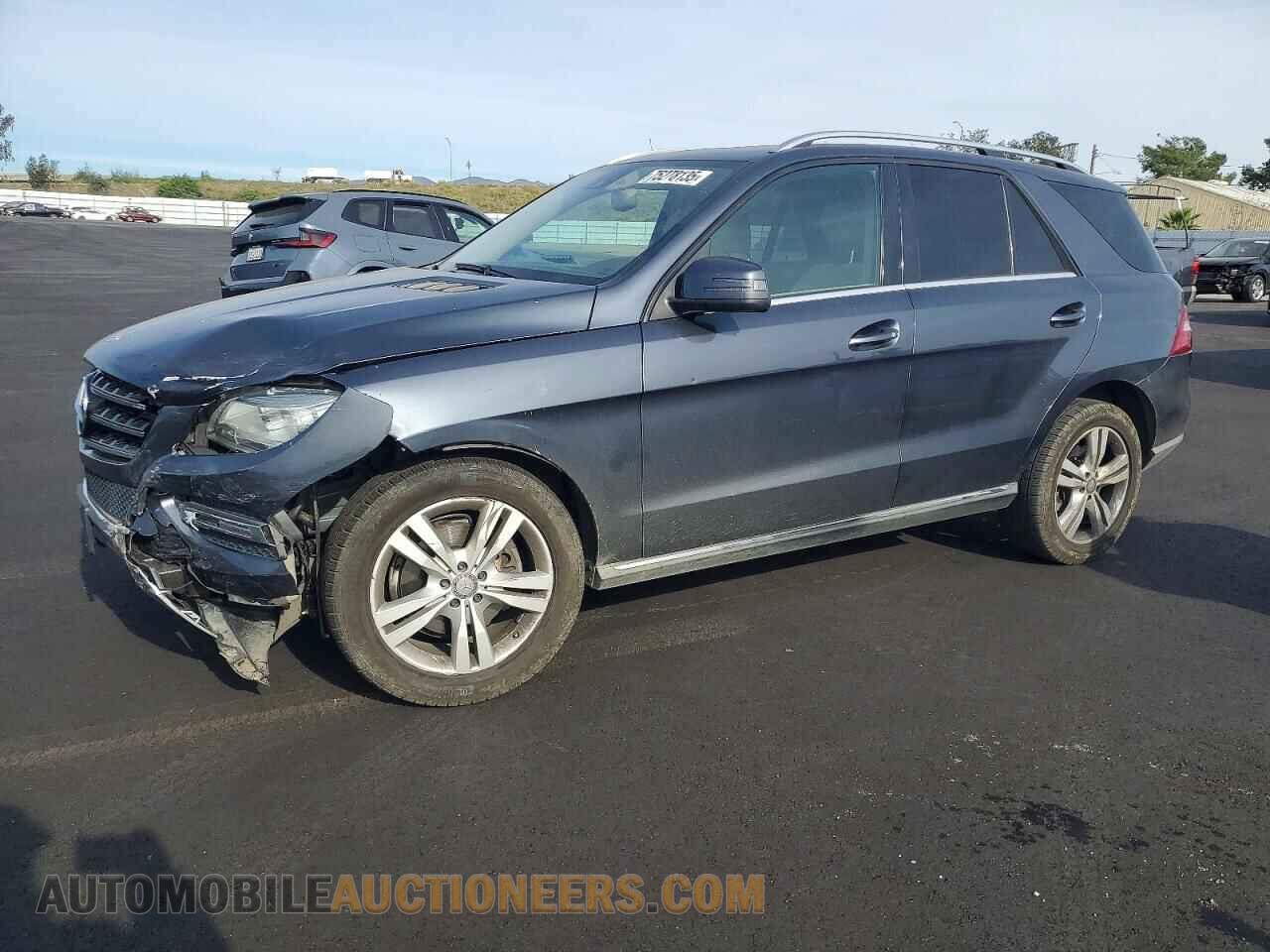 4JGDA5JB9DA142015 MERCEDES-BENZ M-CLASS 2013