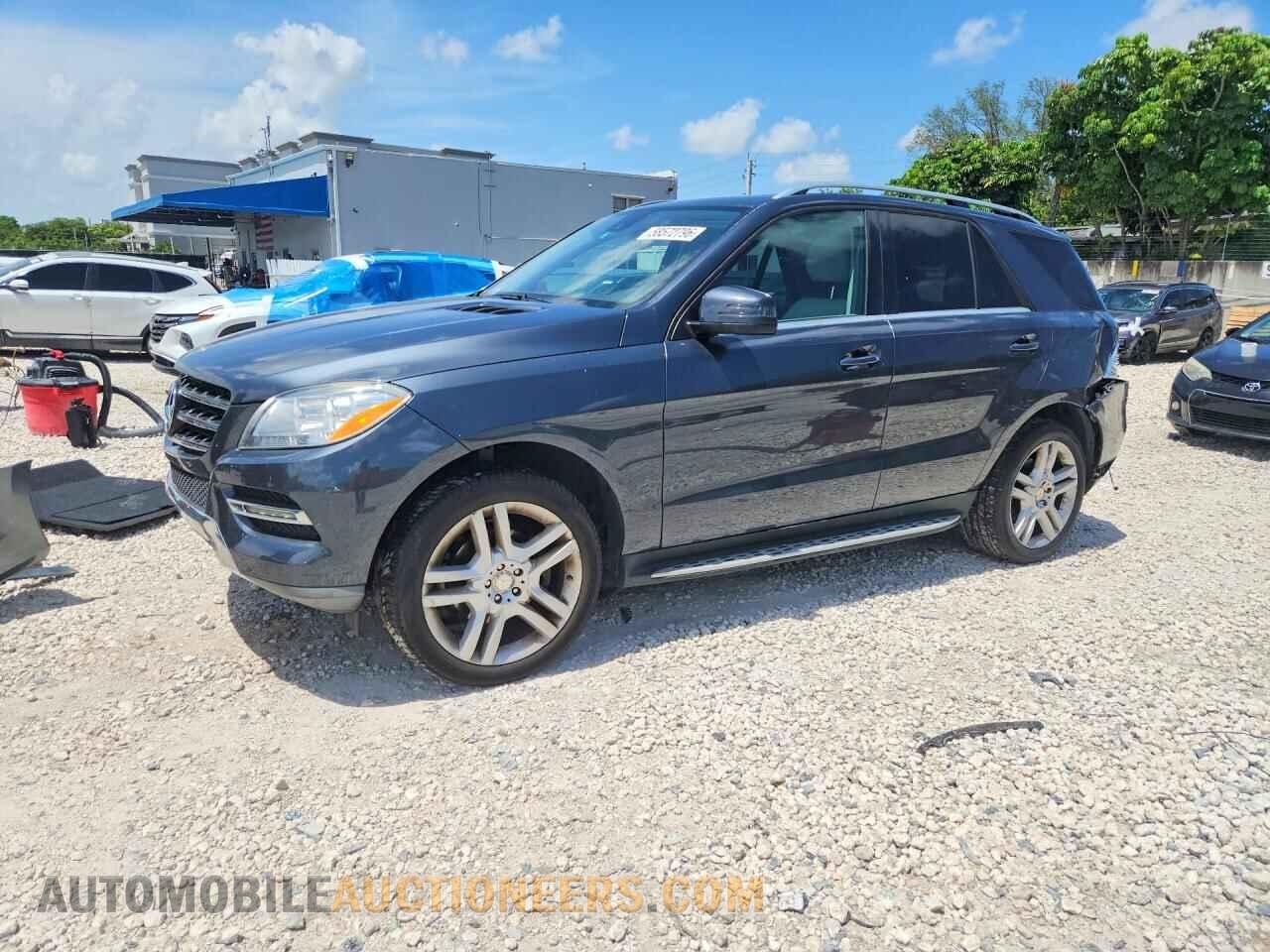 4JGDA5JB9DA266110 MERCEDES-BENZ M-CLASS 2013