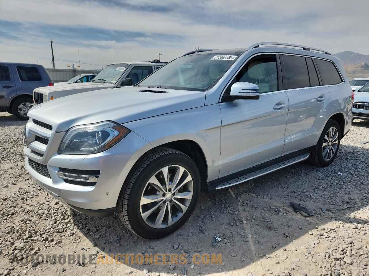 4JGDF2EE2DA254157 MERCEDES-BENZ GL-CLASS 2013