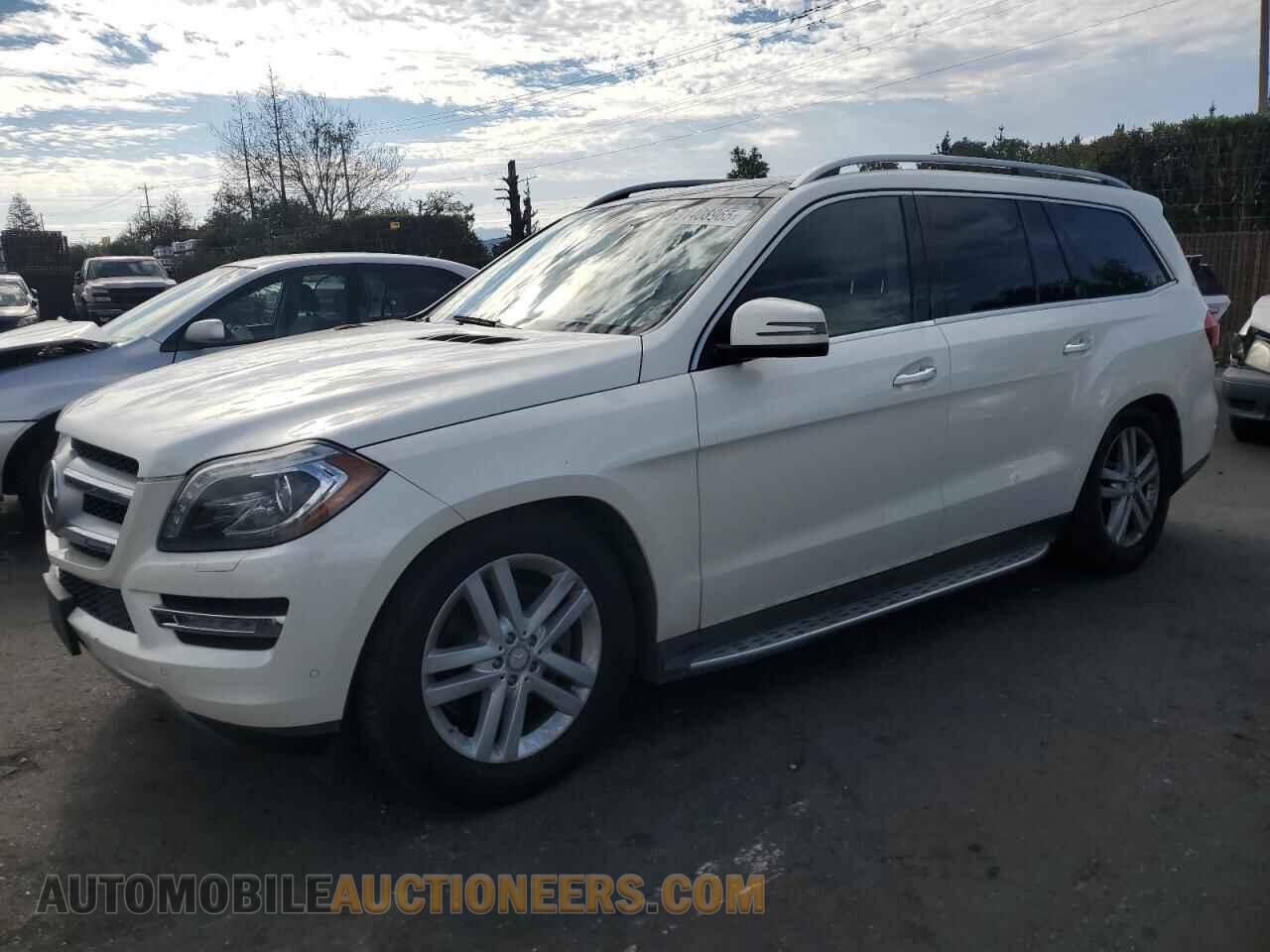 4JGDF2EE9DA248145 MERCEDES-BENZ GL-CLASS 2013