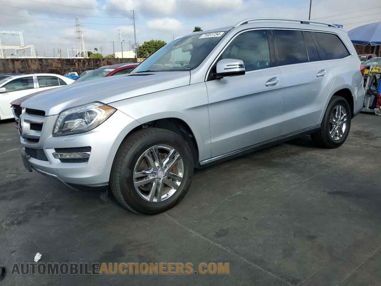 4JGDF2EEXDA234318 MERCEDES-BENZ GL-CLASS 2013