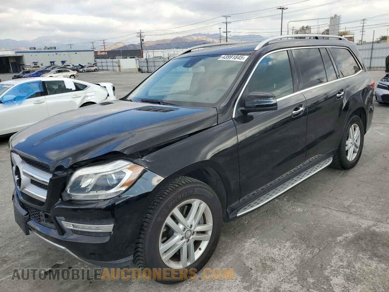 4JGDF7CE3DA136067 MERCEDES-BENZ GL-CLASS 2013