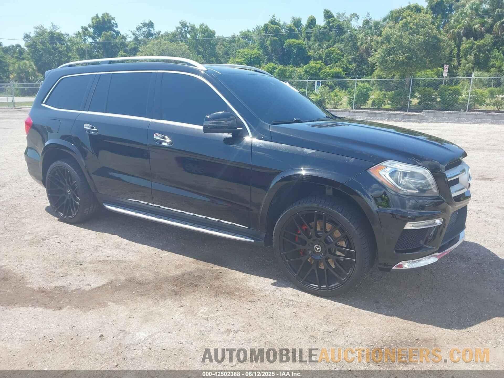 4JGDF7DE7DA267520 MERCEDES-BENZ GL 550 2013