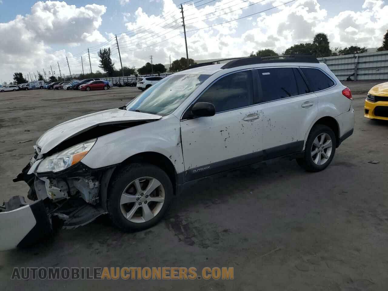 4S4BRCACXE3208607 SUBARU OUTBACK 2014