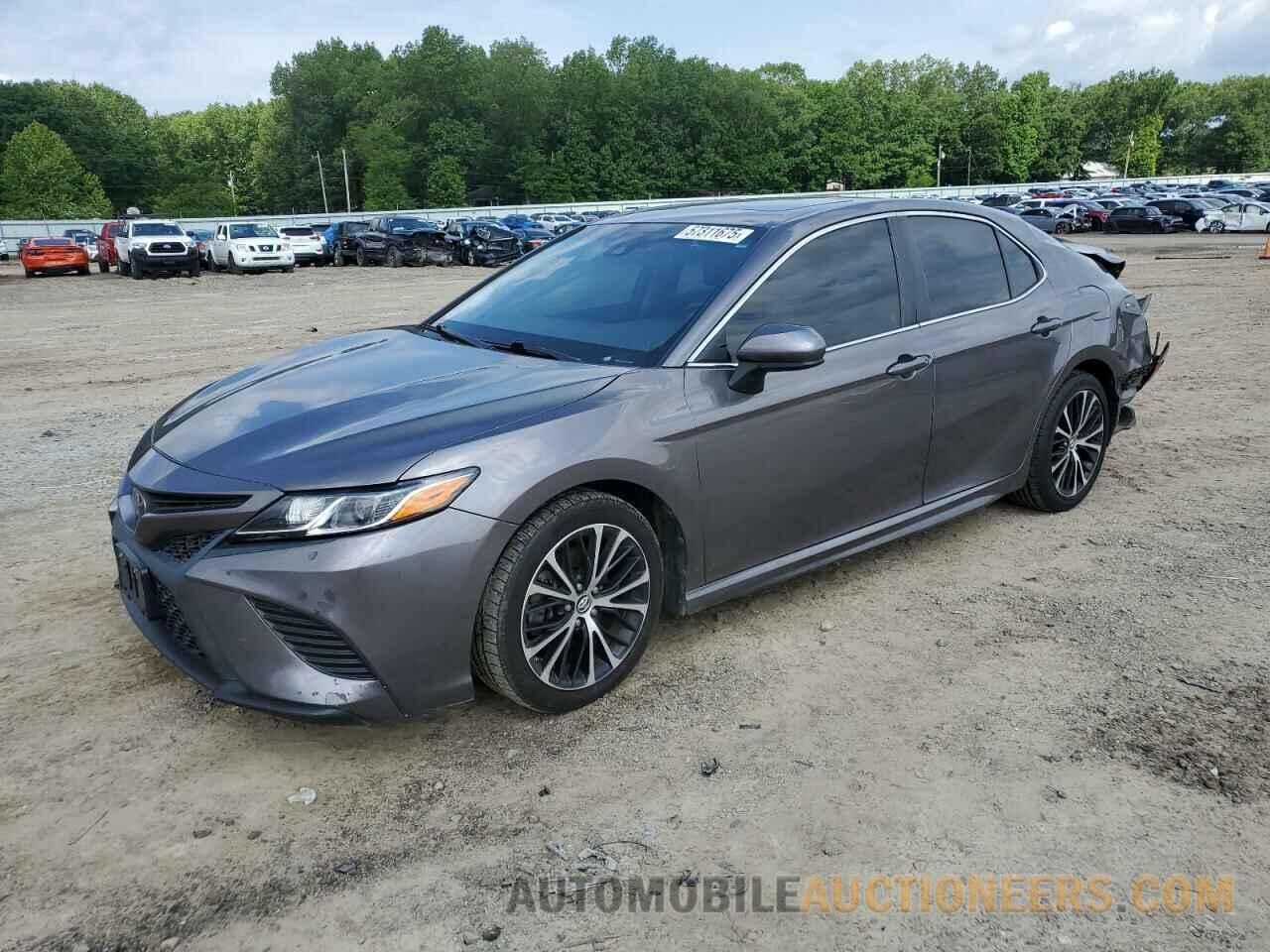 4T1B11HK0JU612688 TOYOTA CAMRY 2018