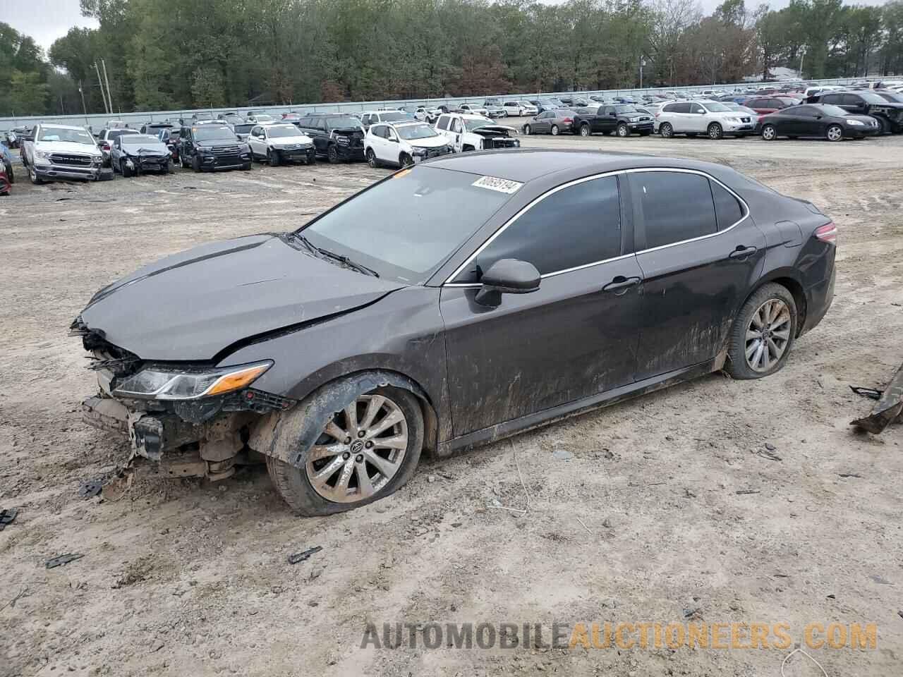 4T1B11HK6JU029445 TOYOTA CAMRY 2018