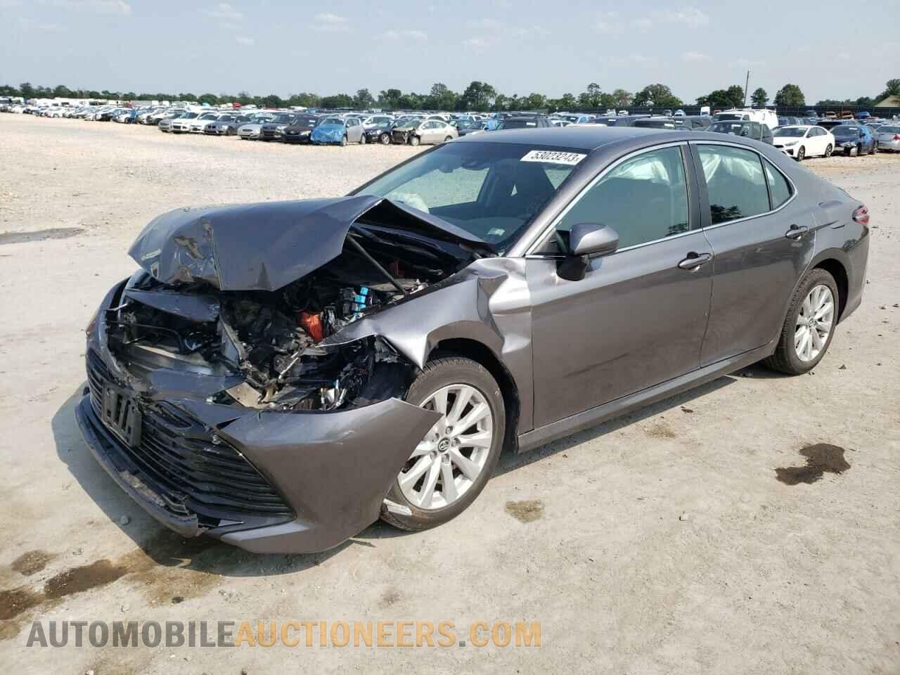 4T1B11HKXJU053473 TOYOTA CAMRY 2018