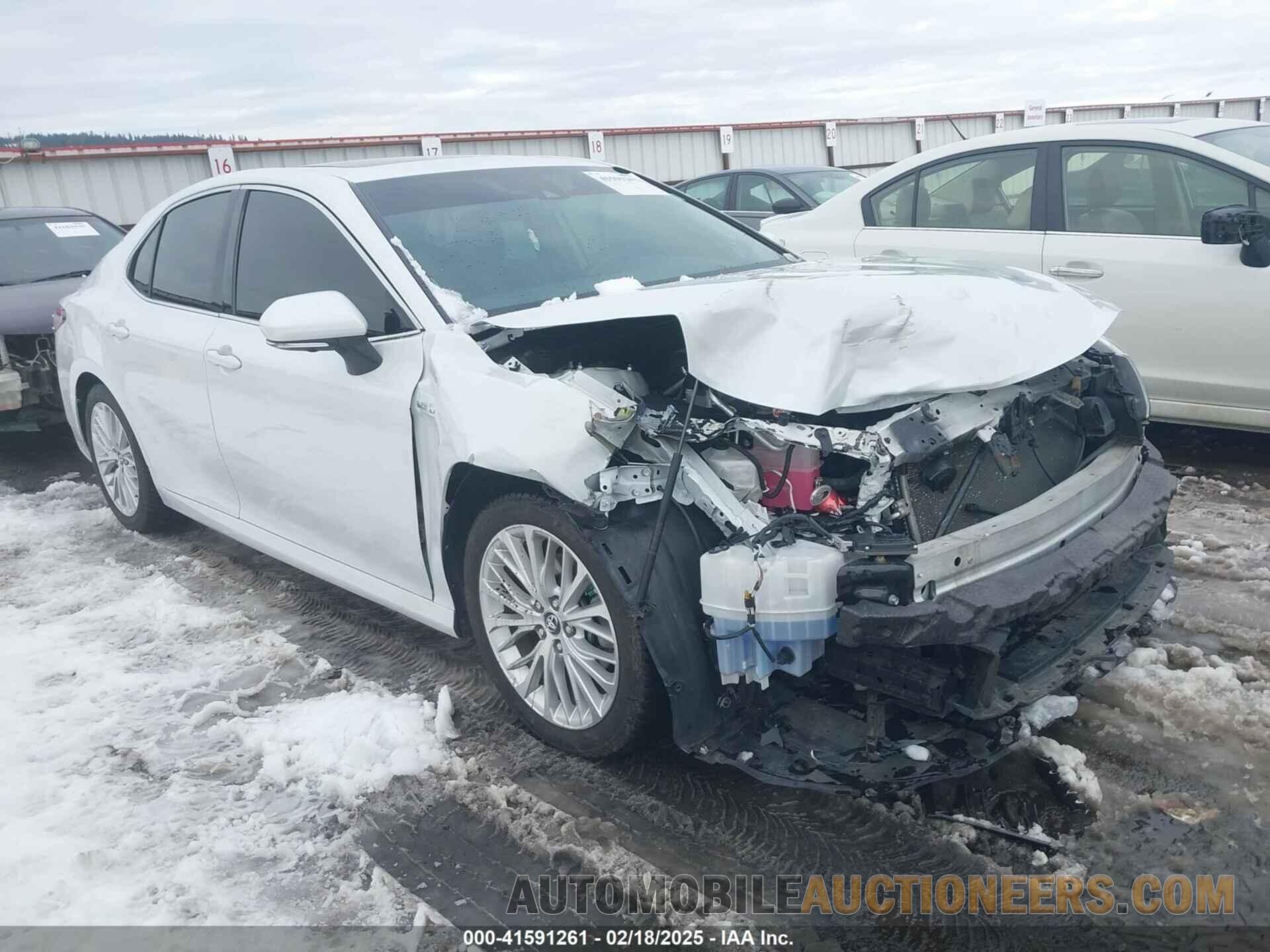 4T1B21HK7KU513445 TOYOTA CAMRY HYBRID 2019