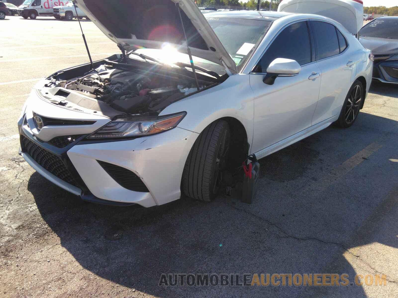 4T1B61HK9KU769090 Toyota Camry 2019