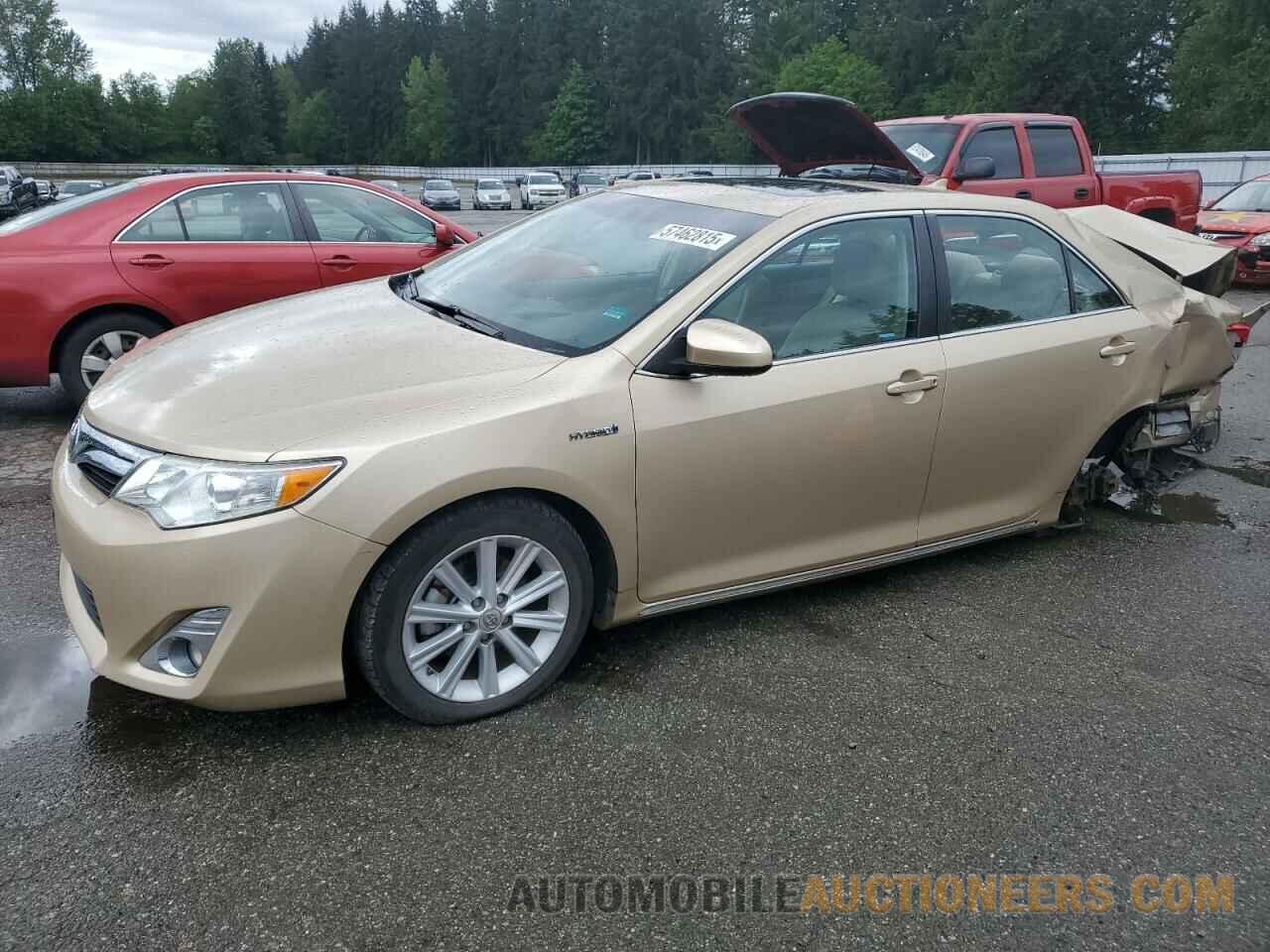 4T1BD1FK2CU028256 TOYOTA CAMRY 2012