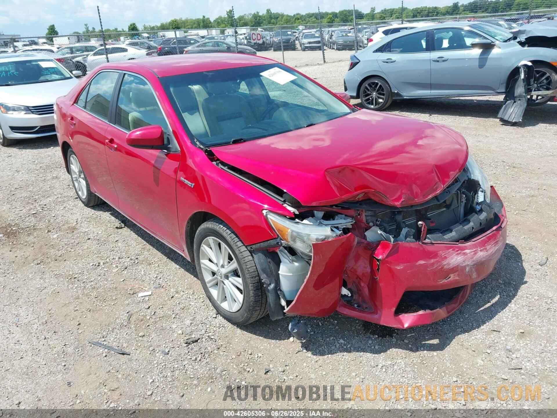 4T1BD1FK8EU133161 TOYOTA CAMRY HYBRID 2014