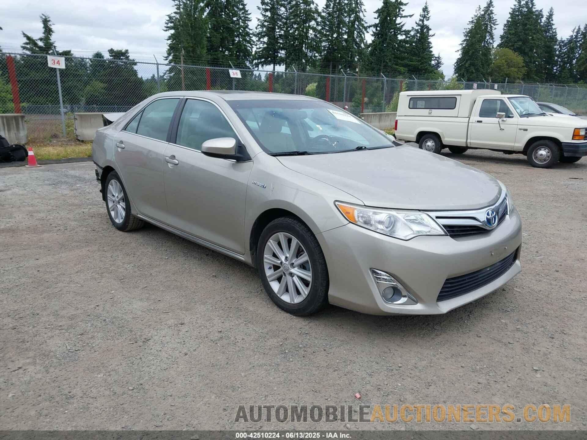 4T1BD1FK9EU115574 TOYOTA CAMRY HYBRID 2014