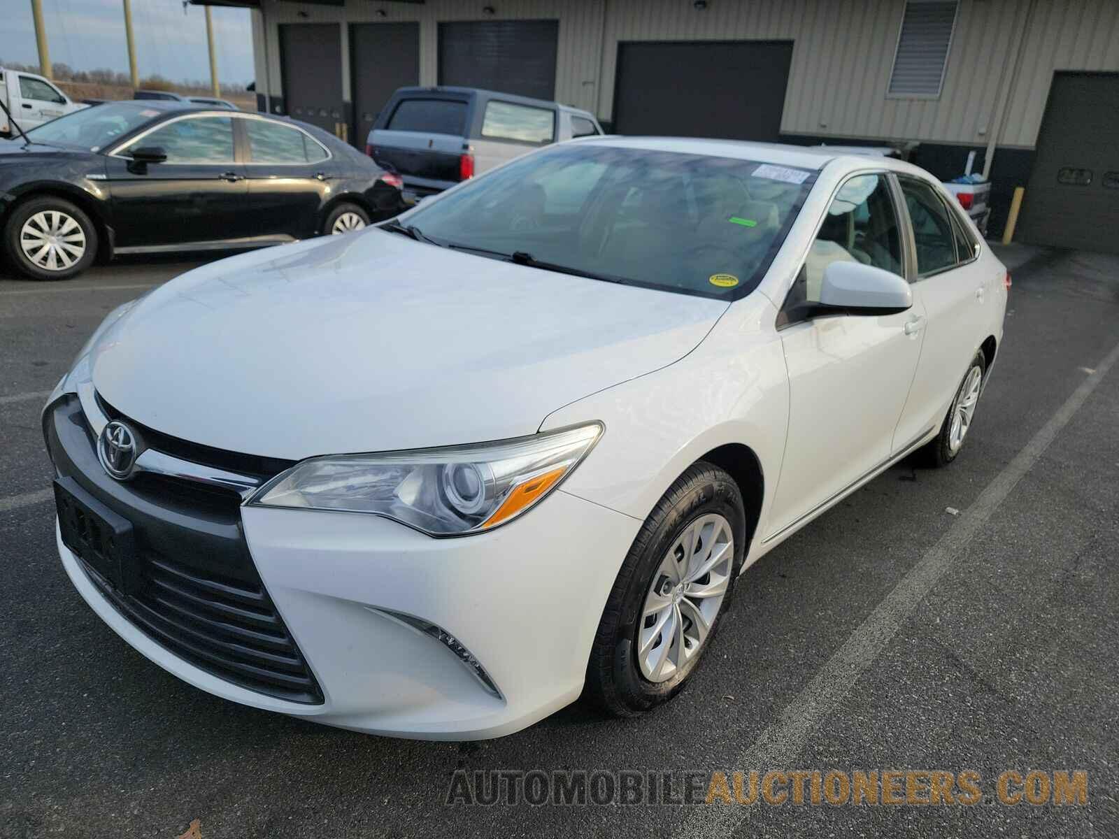 4T1BF1FK3HU677873 Toyota Camry LE 2017